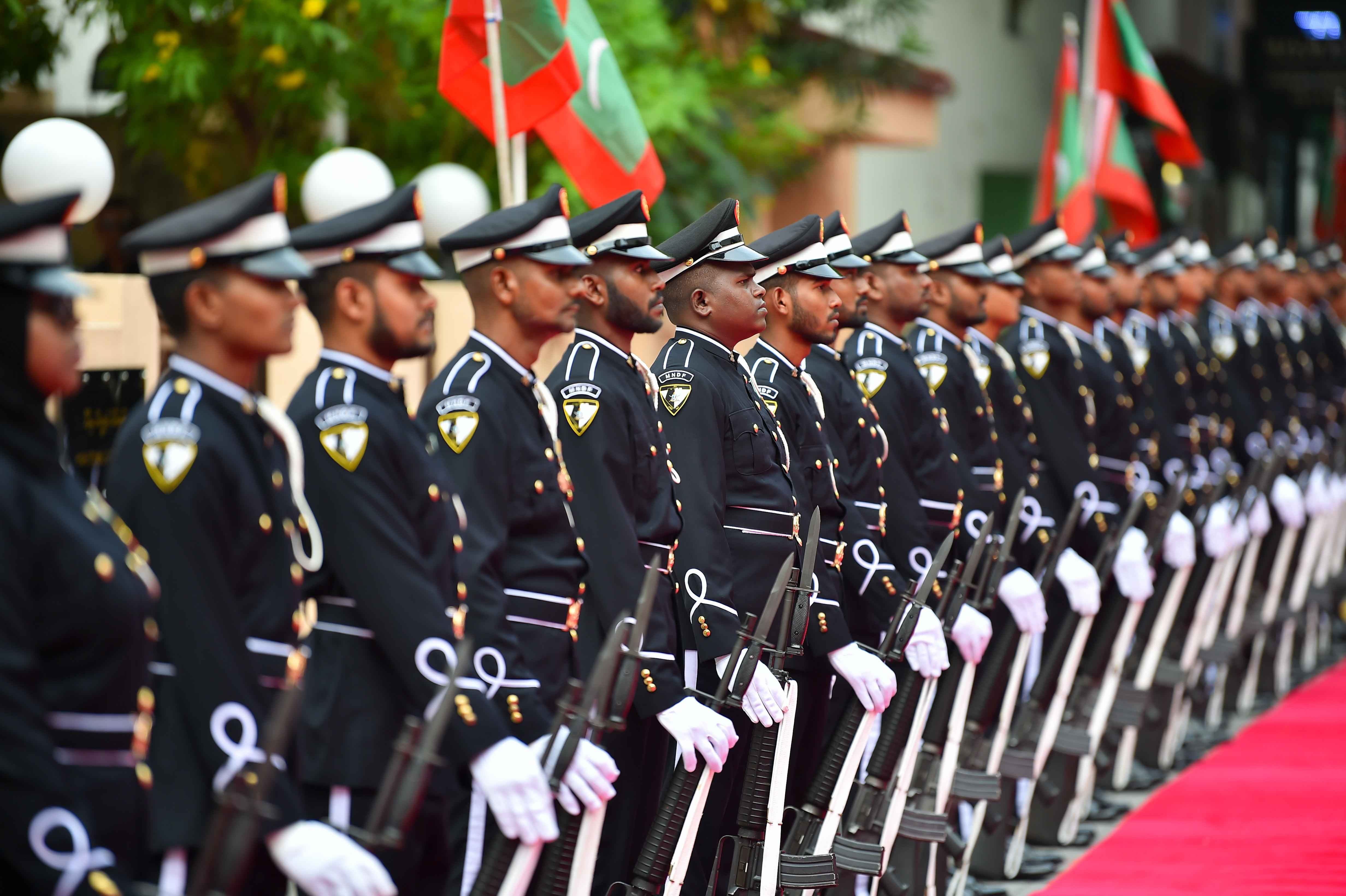 Askar-askar Maldives semasa ucapan presiden pada Februari 2024
