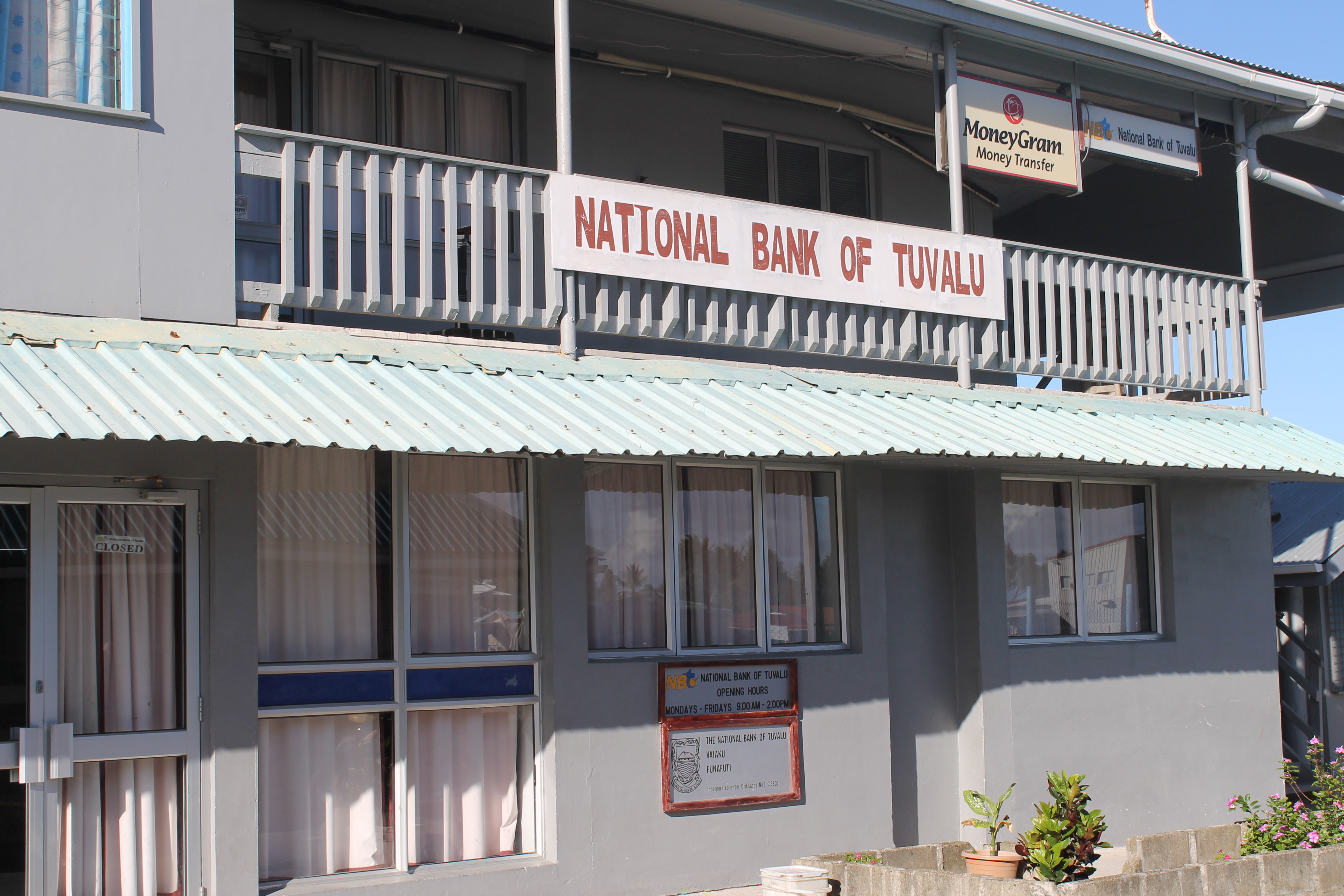 Bank Nasional Tuvalu.