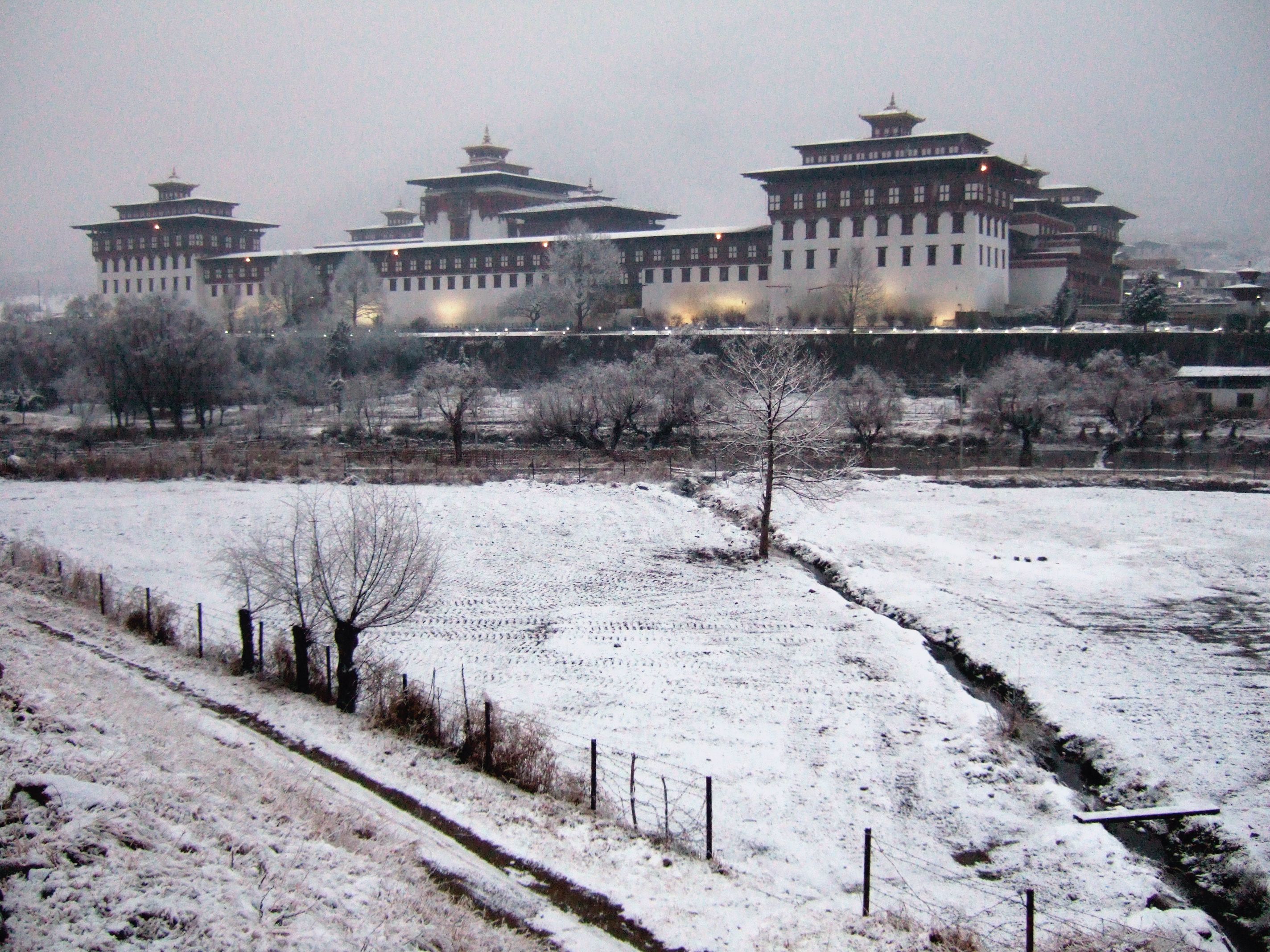 Salji turun di Bhutan