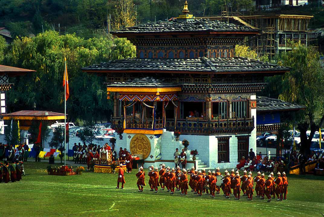 Stadium Changlimithang semasa perarakan memanah