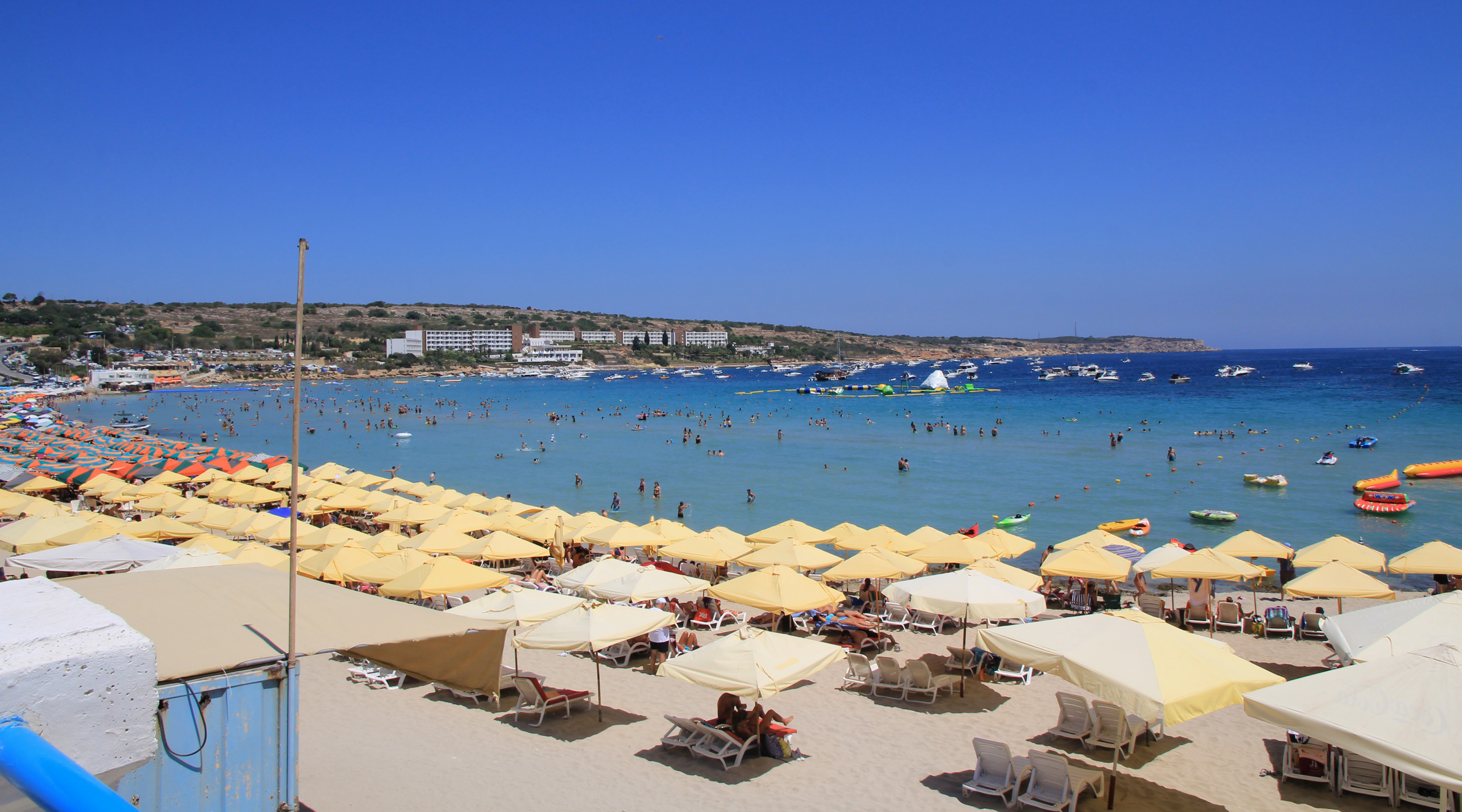 Bãi biển Vịnh Mellieħa.