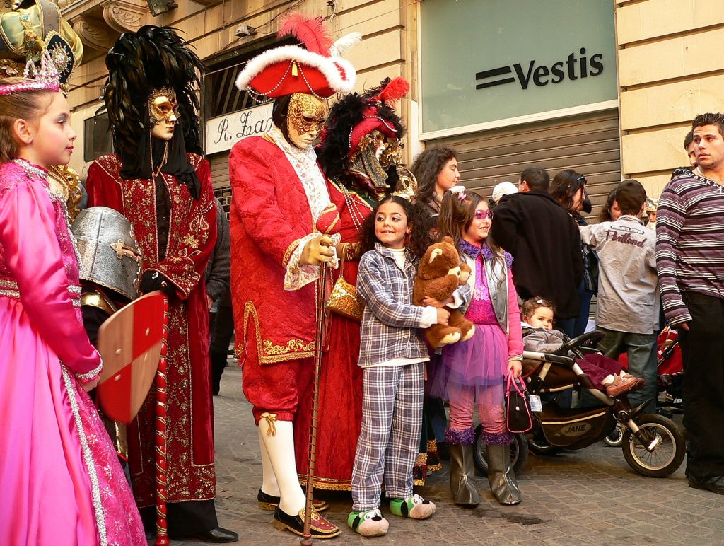 Lễ hội Carnival Malta đã được tổ chức từ những năm 1400.
