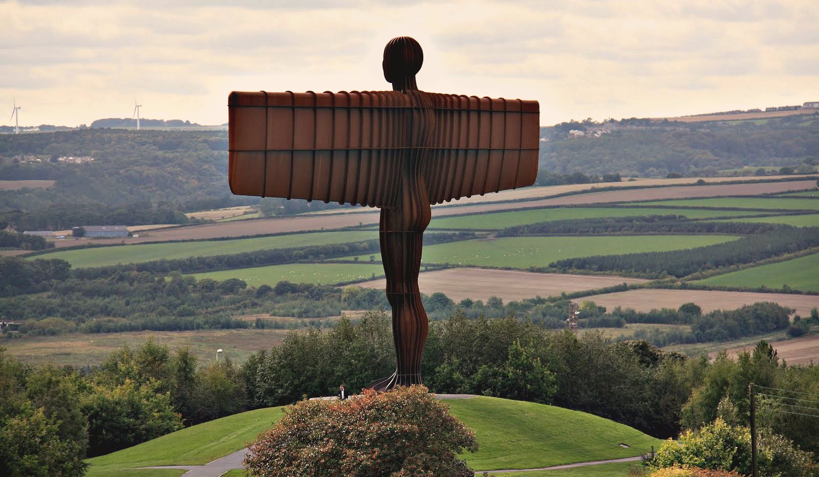 Arca Malaikat Utara oleh Antony Gormley telah menjadi simbol utara England.