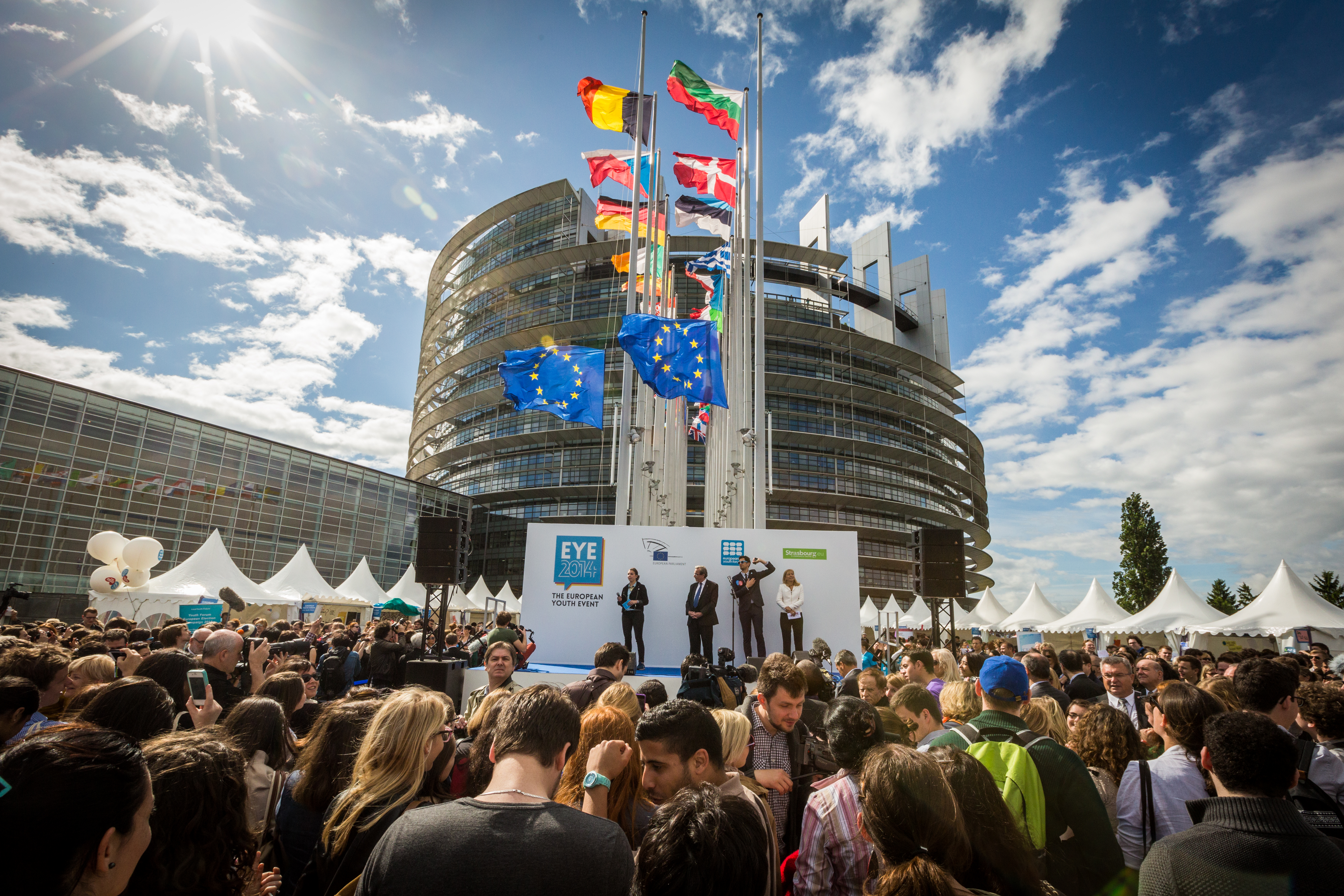 ストラスブール(ドイツとの国境近く)にある欧州議会。フランスはEUのすべての機関の創設メンバーである。