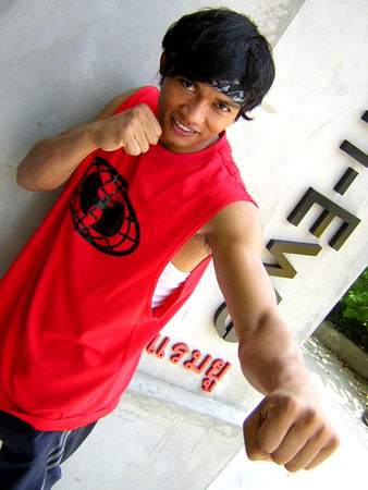 Pelakon seni mempertahankan diri Thai, Tony Jaa