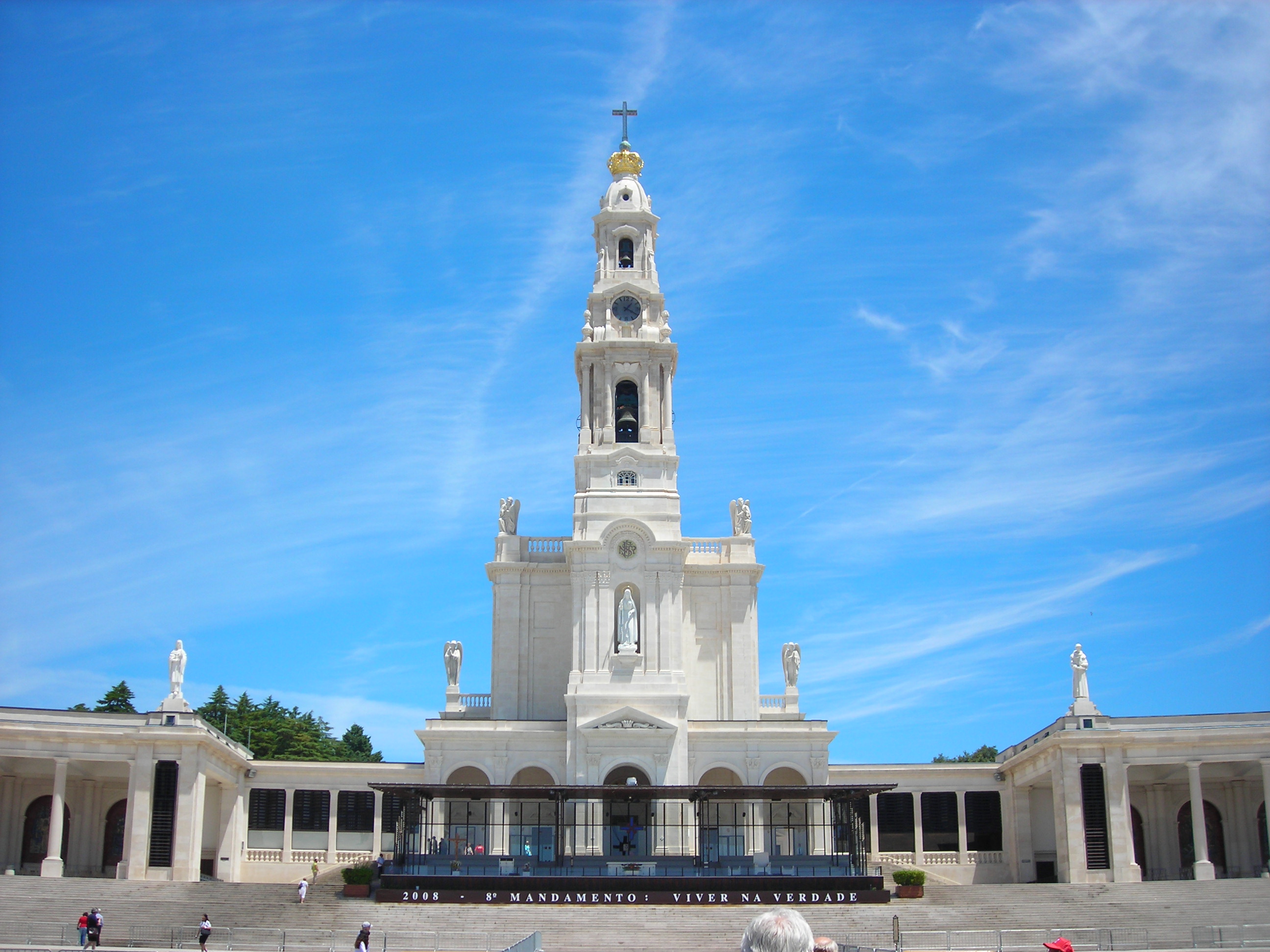Sanktuarium Fátima di Portugal, dikenal sebagai