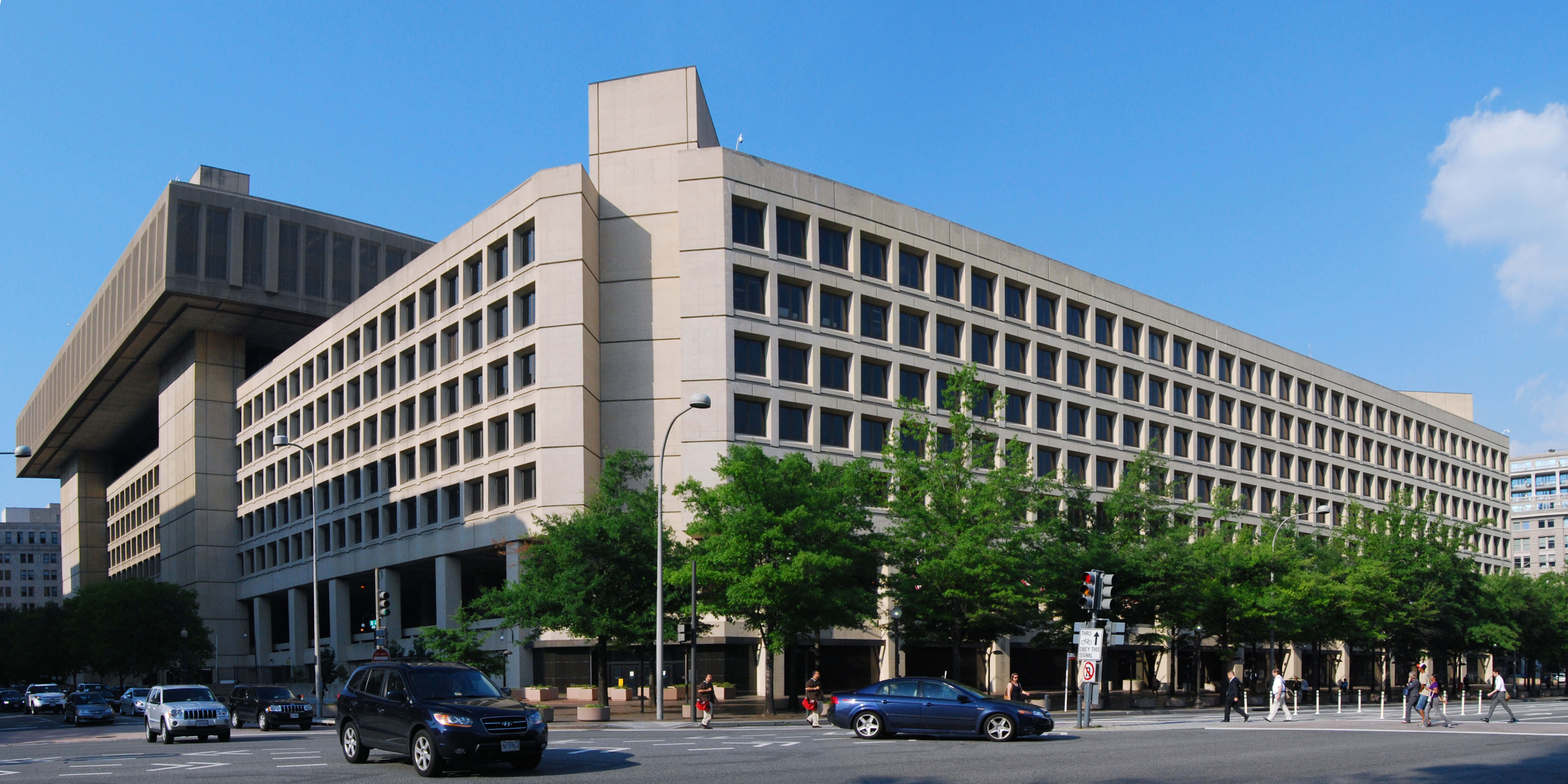 Bangunan J. Edgar Hoover, ibu pejabat Biro Penyiasatan Persekutuan (FBI), di Washington, D.C.
