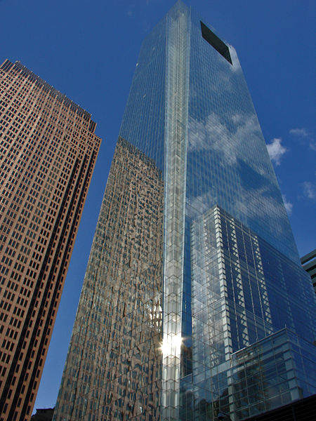 Comcast Center di Philadelphia, markas besar Comcast, salah satu perusahaan telekomunikasi terbesar di dunia dan konglomerat media.