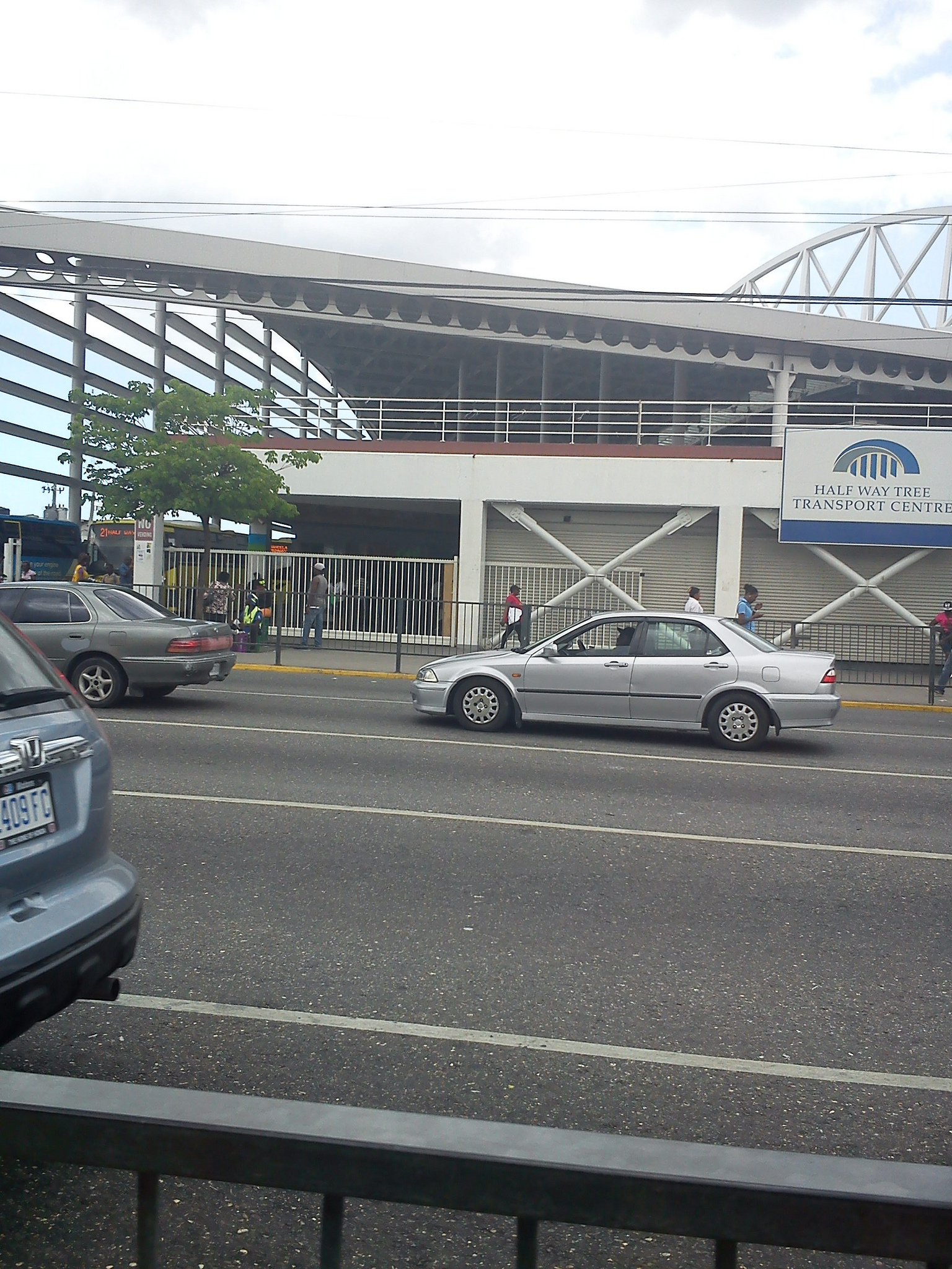Pusat Transportasi Halfway Tree, Kingston