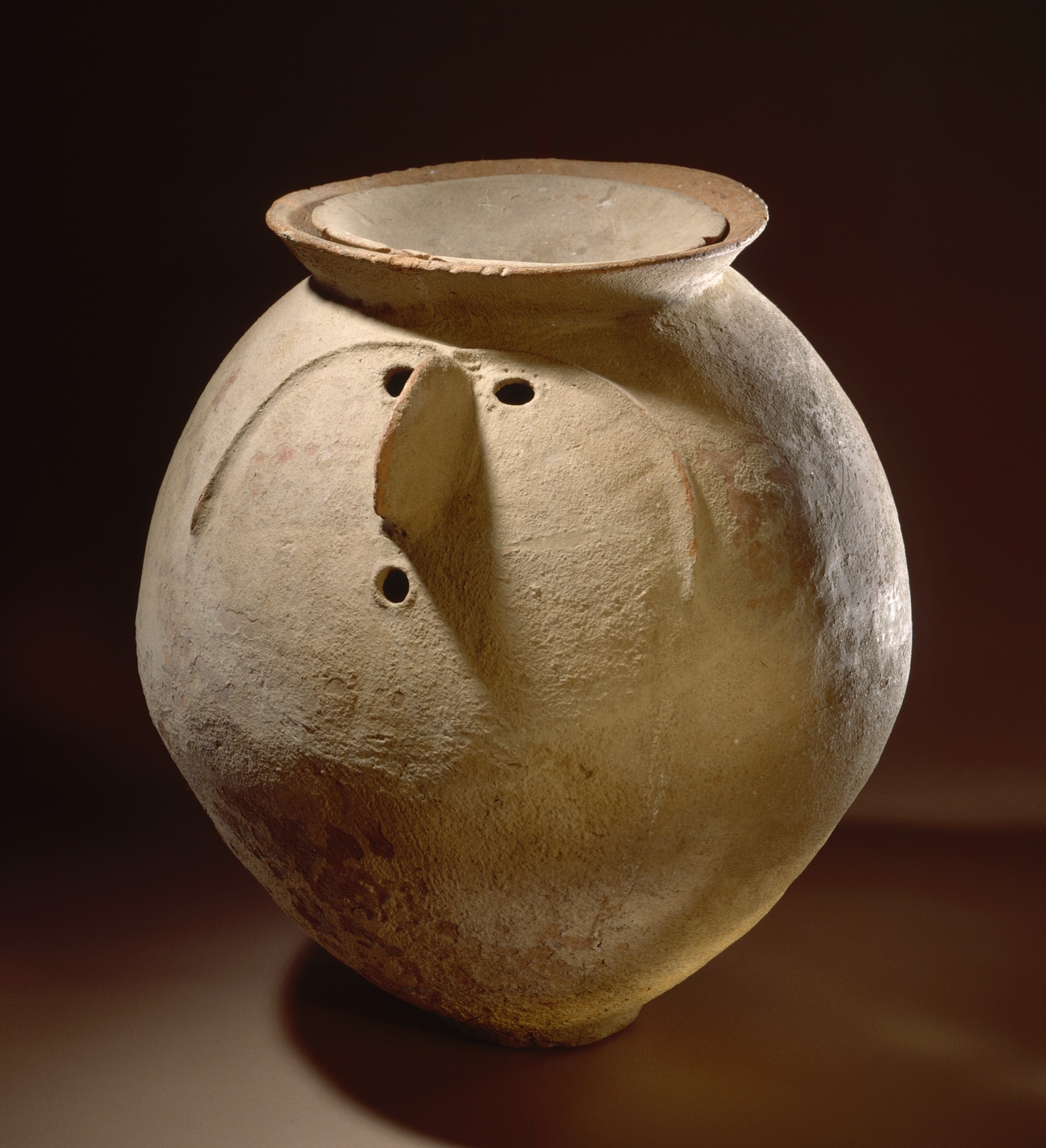 Guci pembakaran mayat, budaya kubur Gandhara, Lembah Swat, sekitar 1200 SM