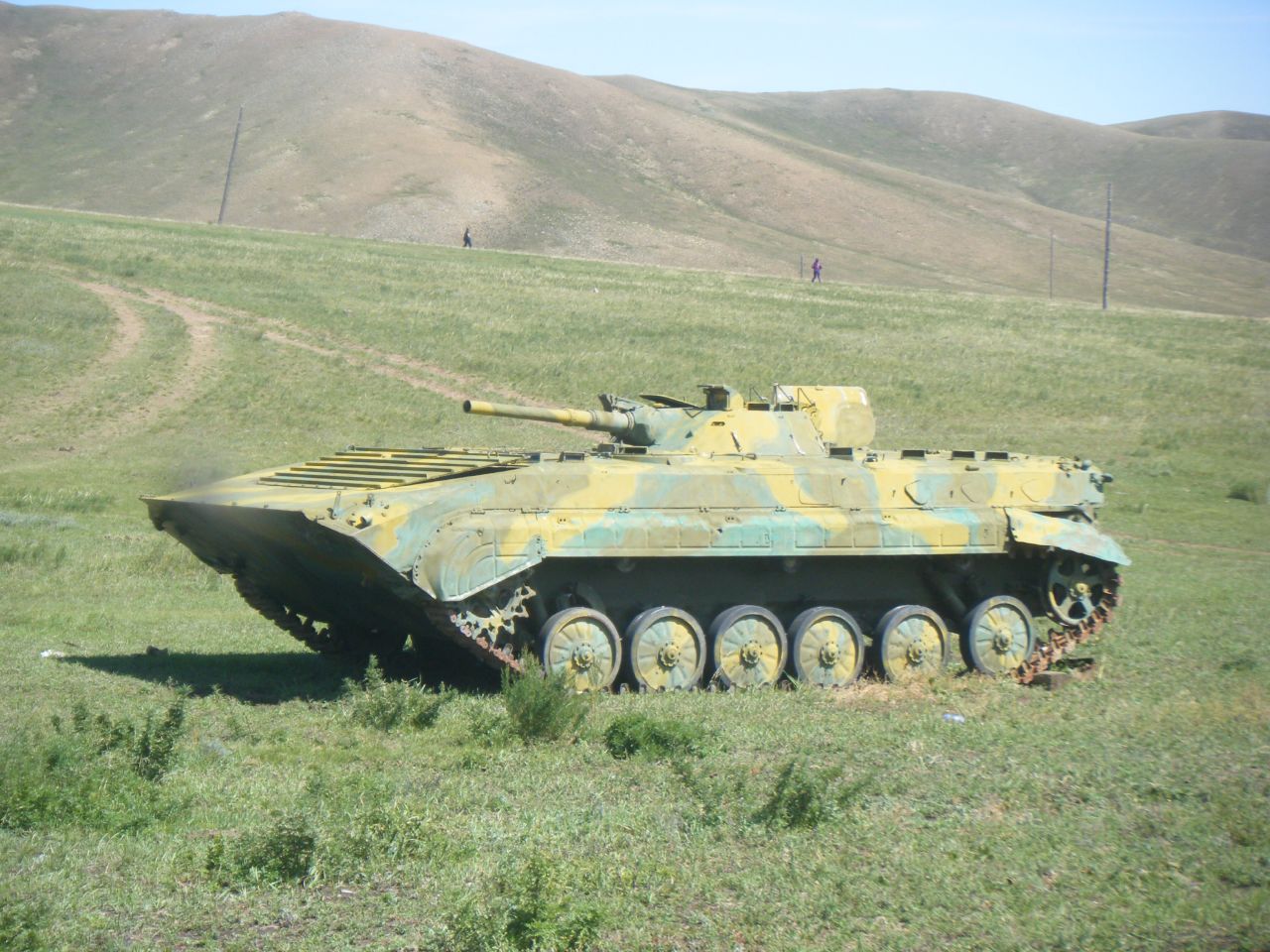 Kenderaan tempur infantri BMP-1 Tentera Darat Mongolia