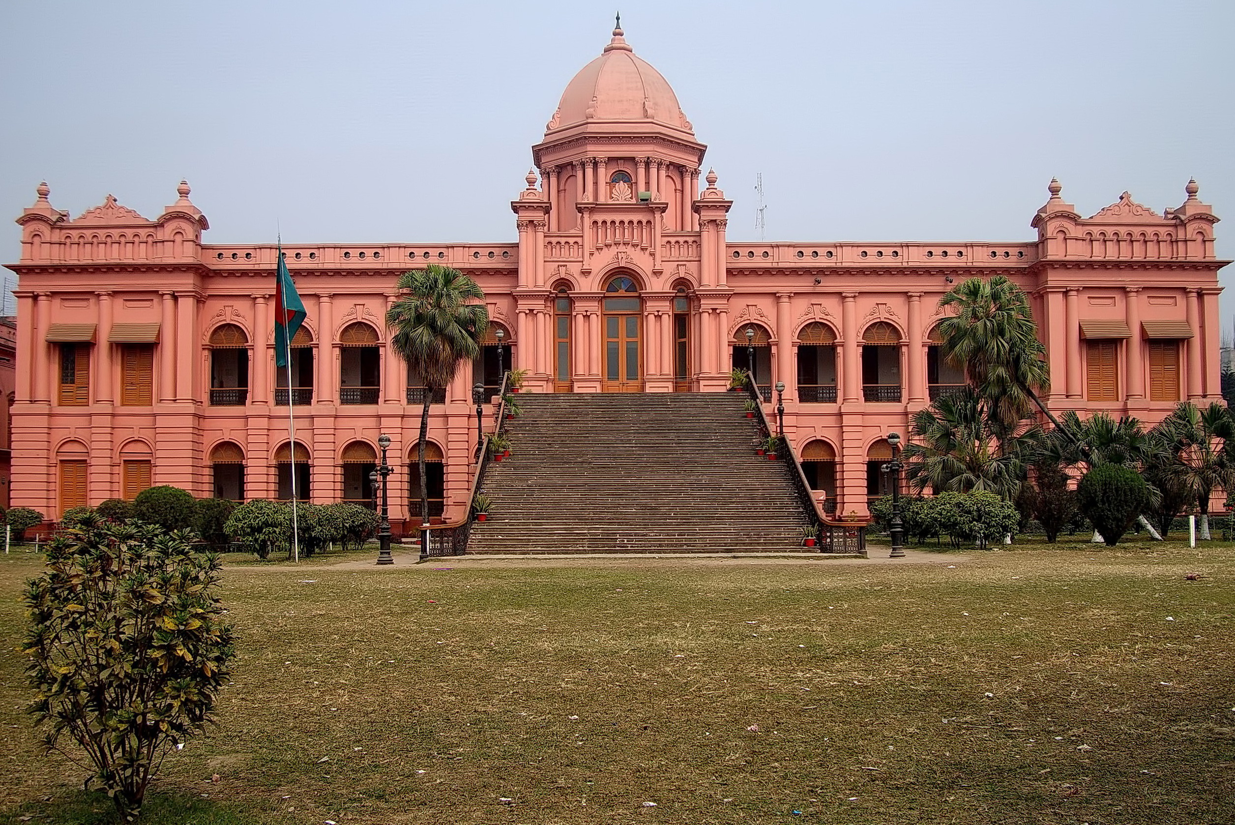 Ahsan Manzil di Dhaka Tua.