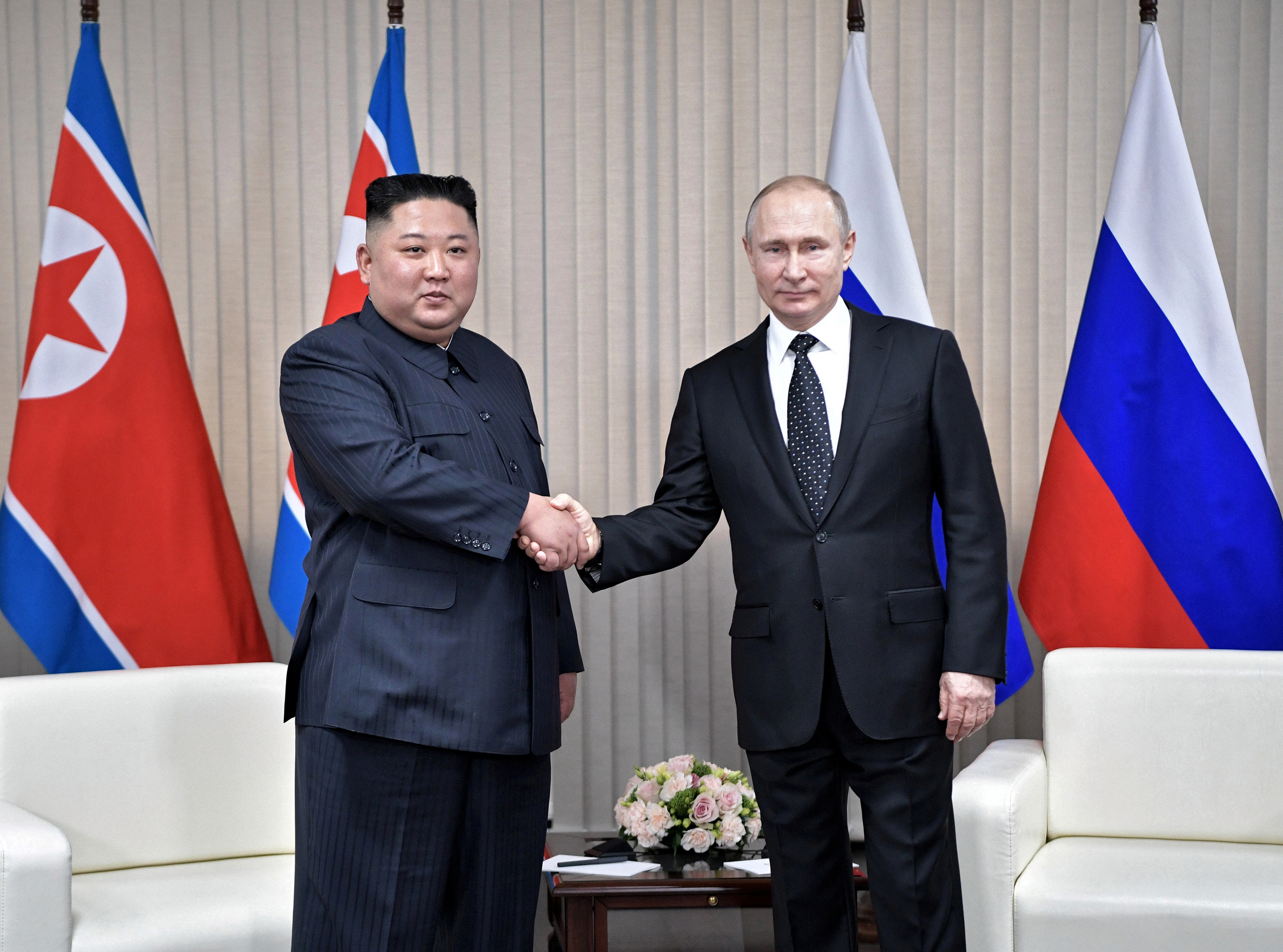 Pemimpin Korea Utara Kim Jong Un bertemu dengan Presiden Rusia Vladimir Putin, 25 April 2019