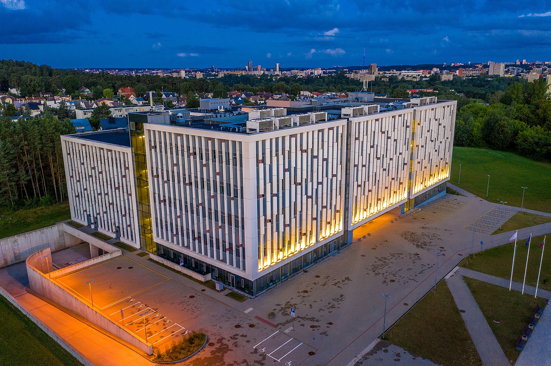 Pusat Sains Hayat Universiti Vilnius di Lembah Matahari Terbit di Vilnius