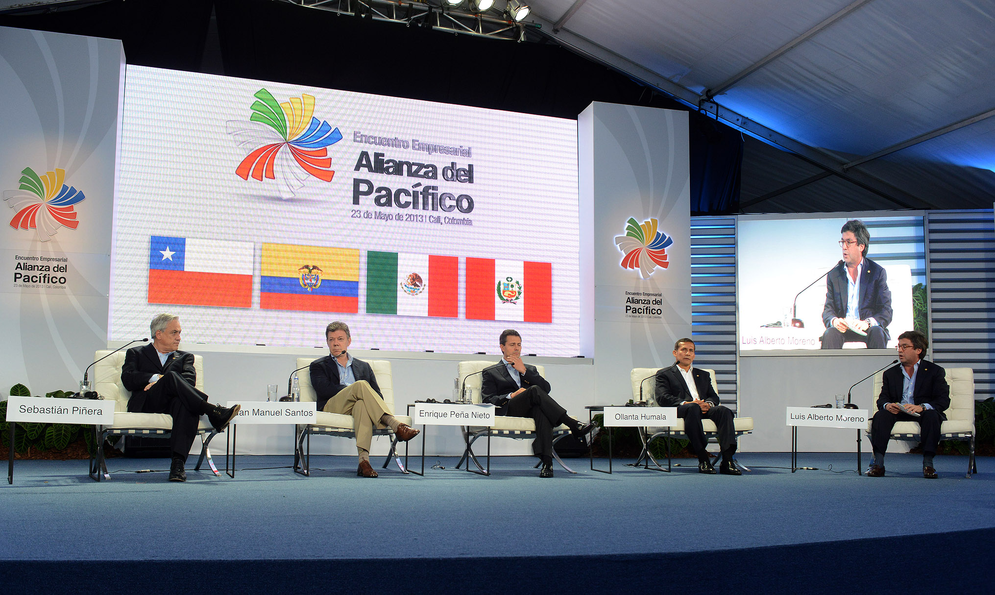 Sidang Kemuncak VII Perikatan Pasifik: Bekas Presiden Colombia, Juan Manuel Santos adalah yang kedua dari kiri.