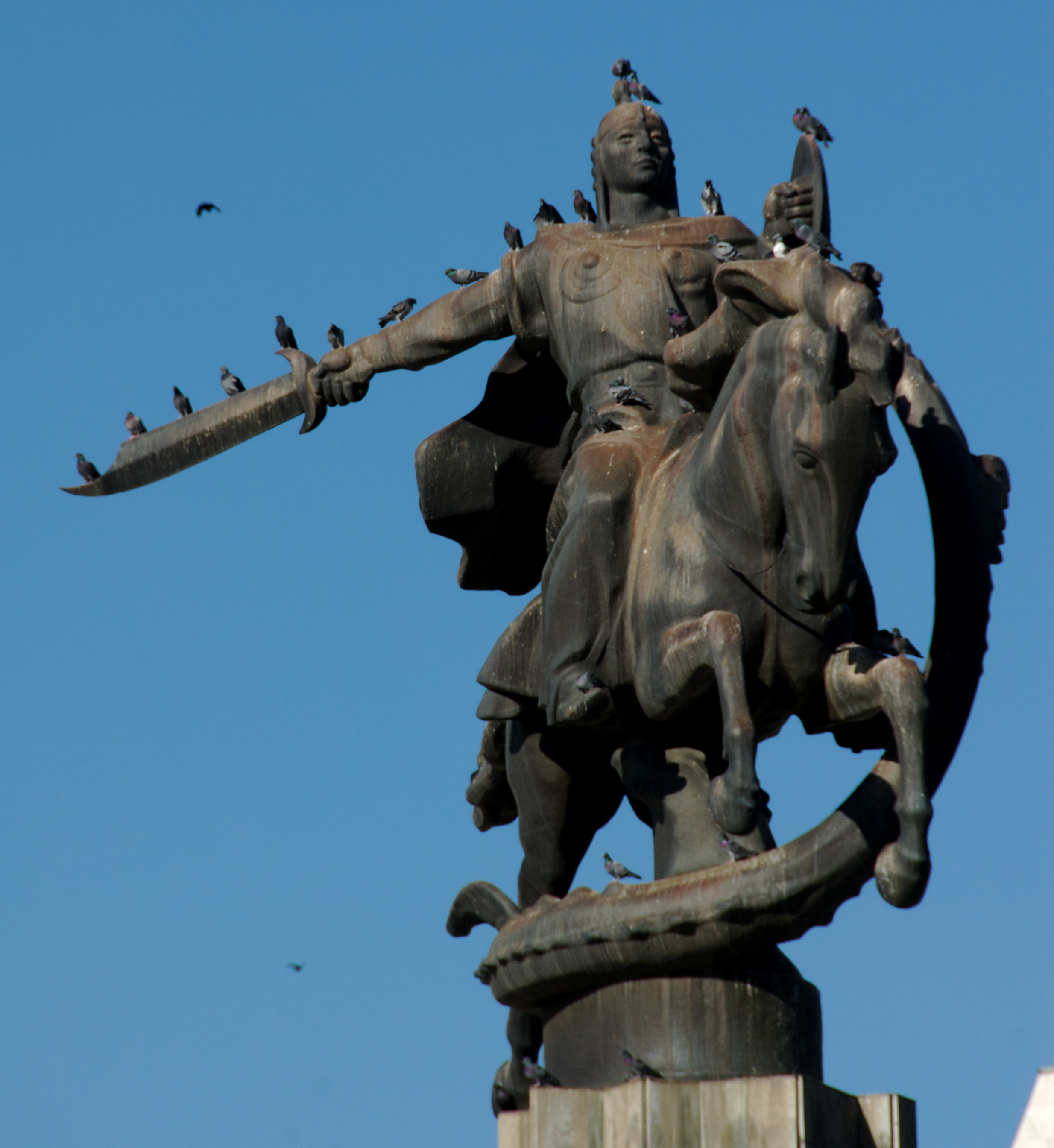 Patung Manas di Bishkek