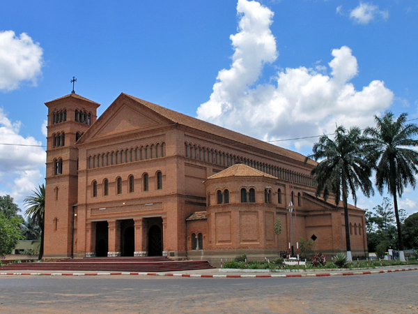 Katedral Sts. Peter dan Paul, Lubumbashi.