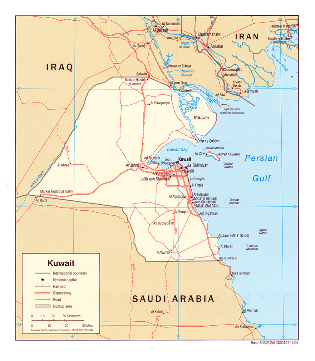 Kuwait berkongsi sempadan darat dengan Iraq dan Arab Saudi, dan sempadan maritim dengan Iraq, Arab Saudi, dan Iran.