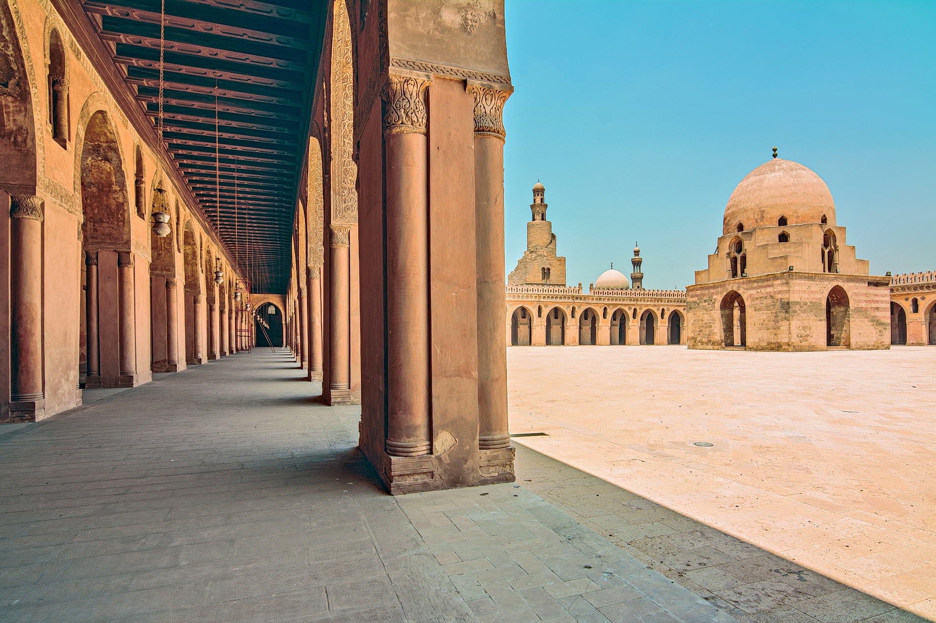 Masjid Ibn Tulun di Kaherah, milik Ahmad Ibn Tulun