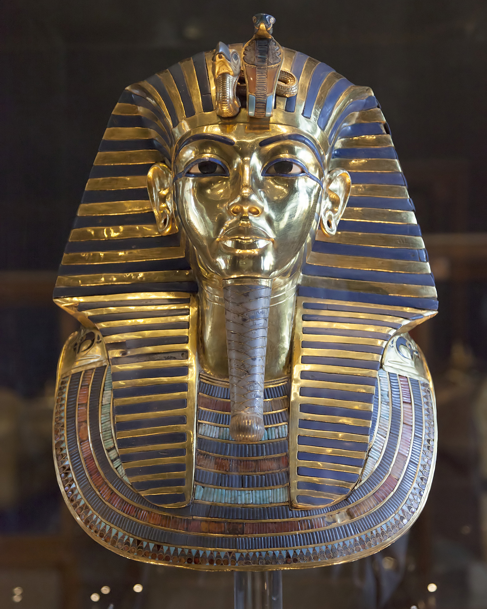 Topeng pengebumian Tutankhamun adalah salah satu tarikan utama Muzium Mesir Kaherah.