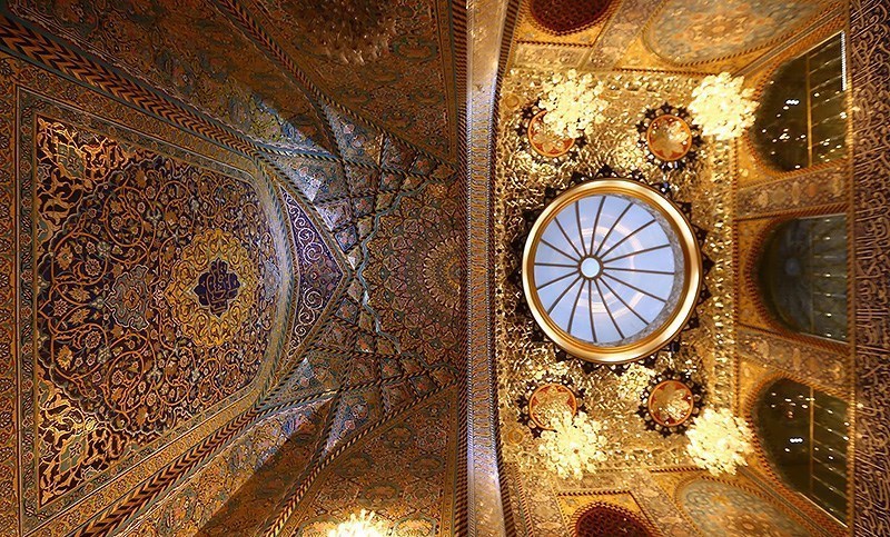 Makam di Karbala, menunjukkan penggunaan Arabesk