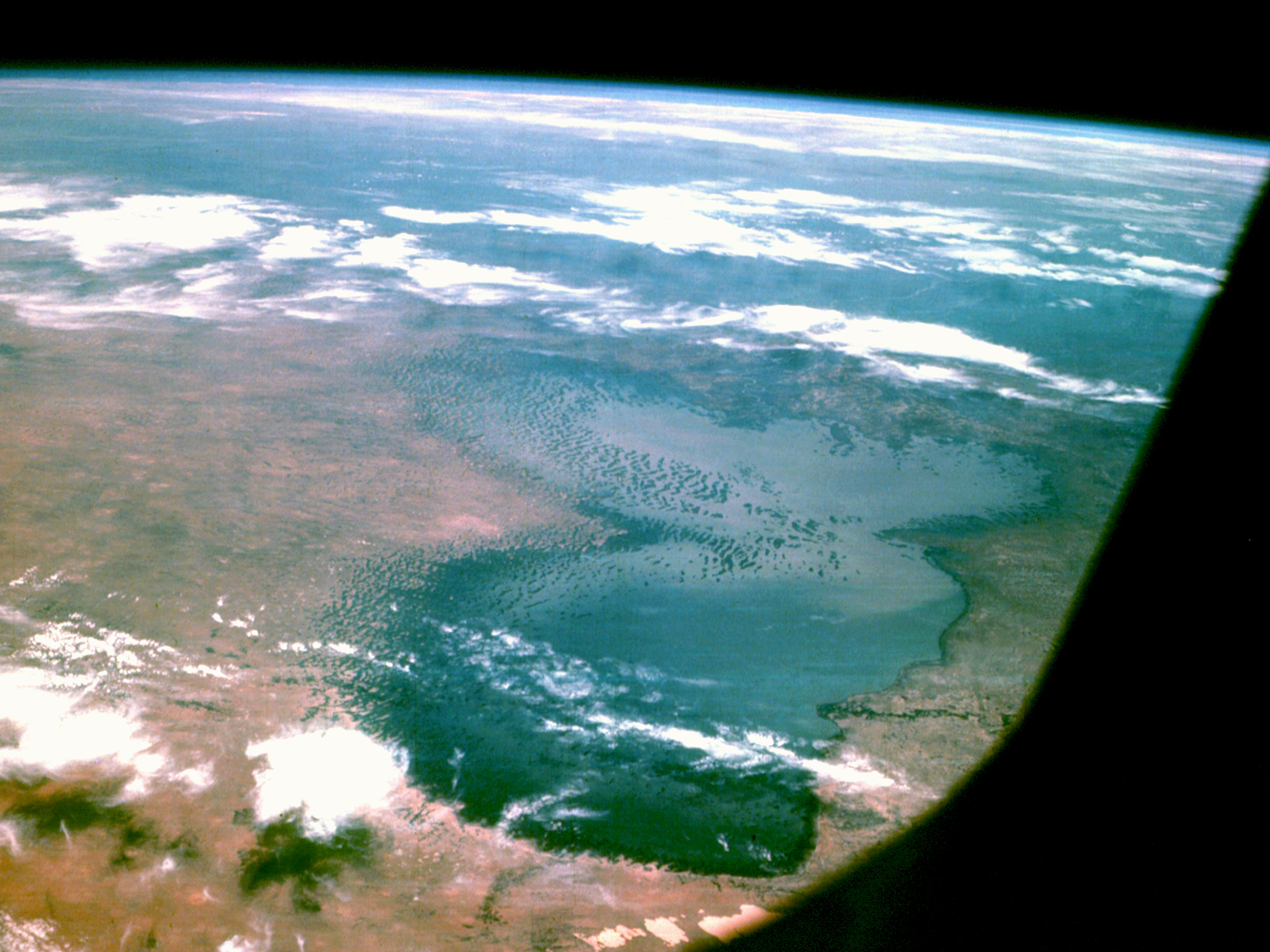 Foto Tasik Chad dari Apollo 7, 1968