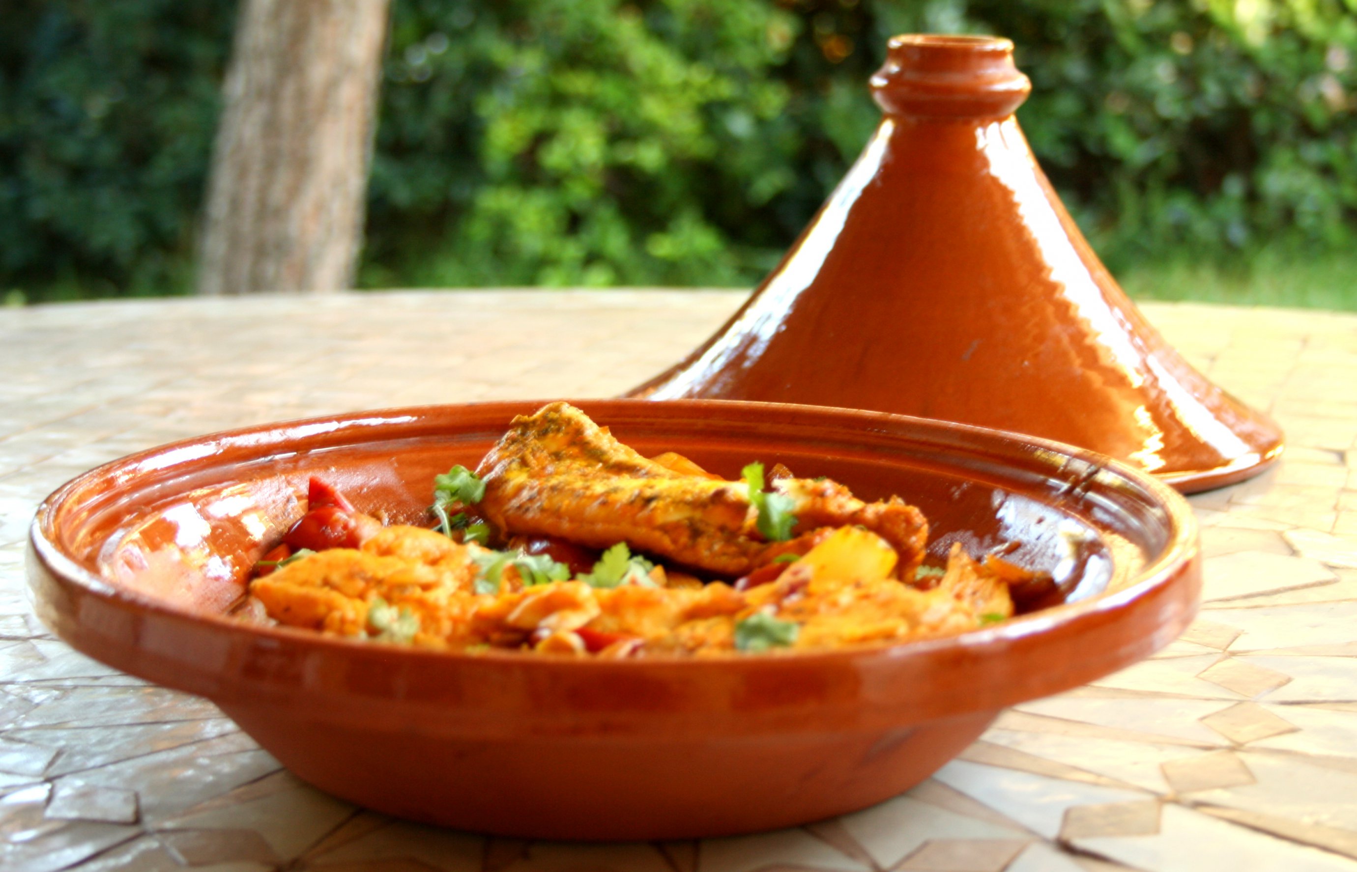 Sebuah tajine Maroko.