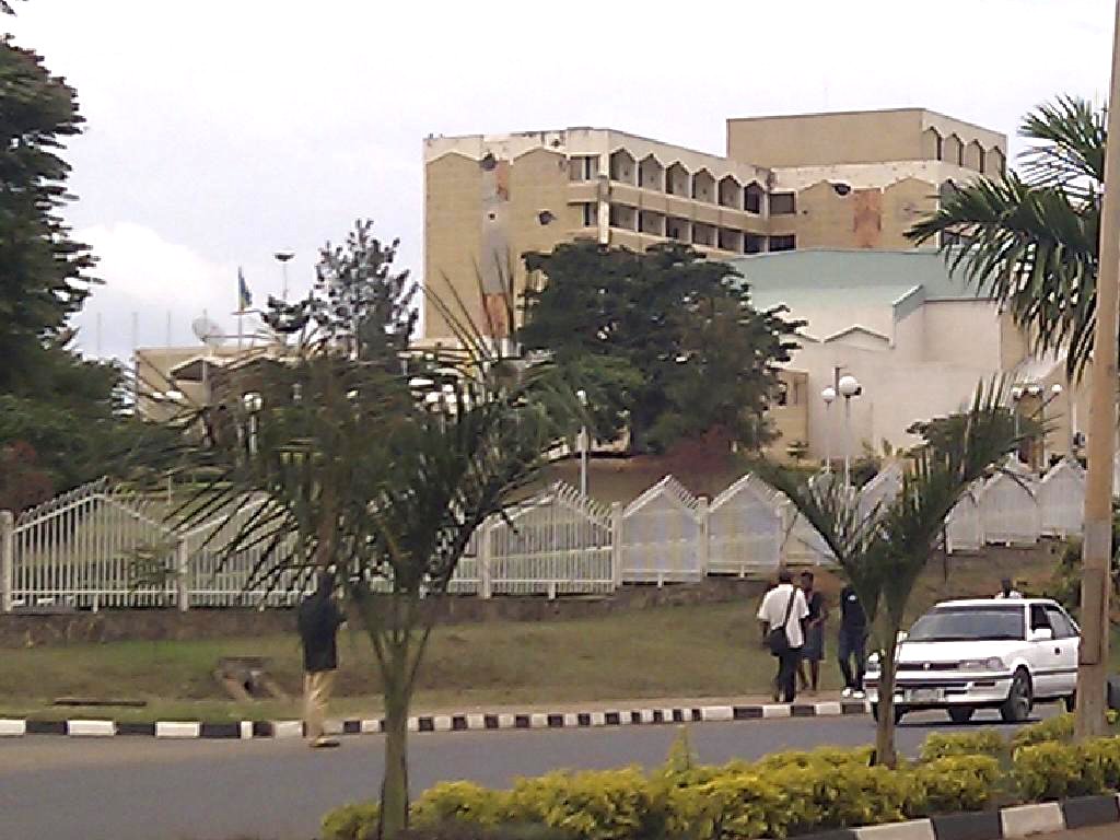 Gedung Dewan Perwakilan Rakyat.