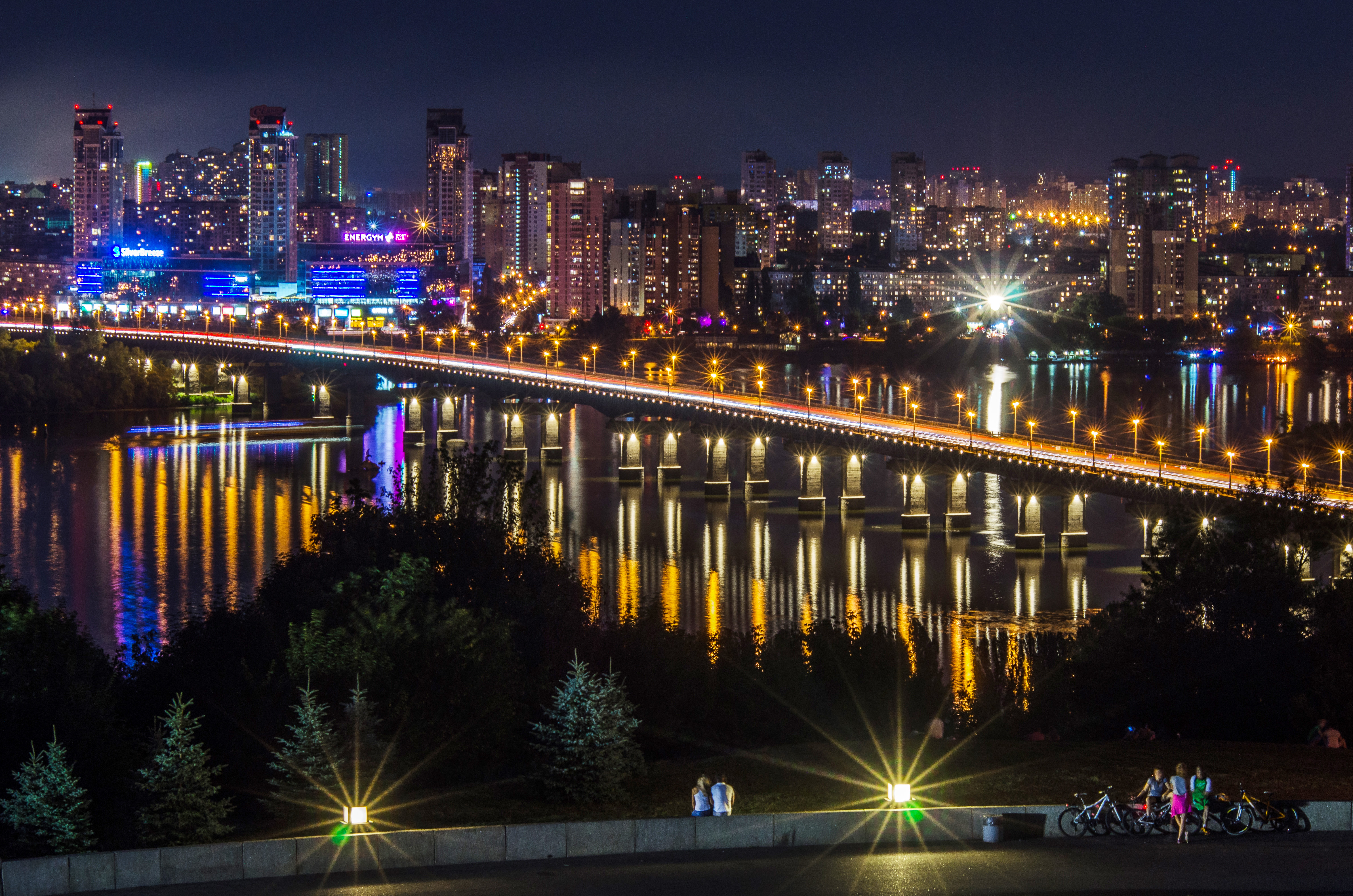 Kyiv, trung tâm tài chính của Ukraina
