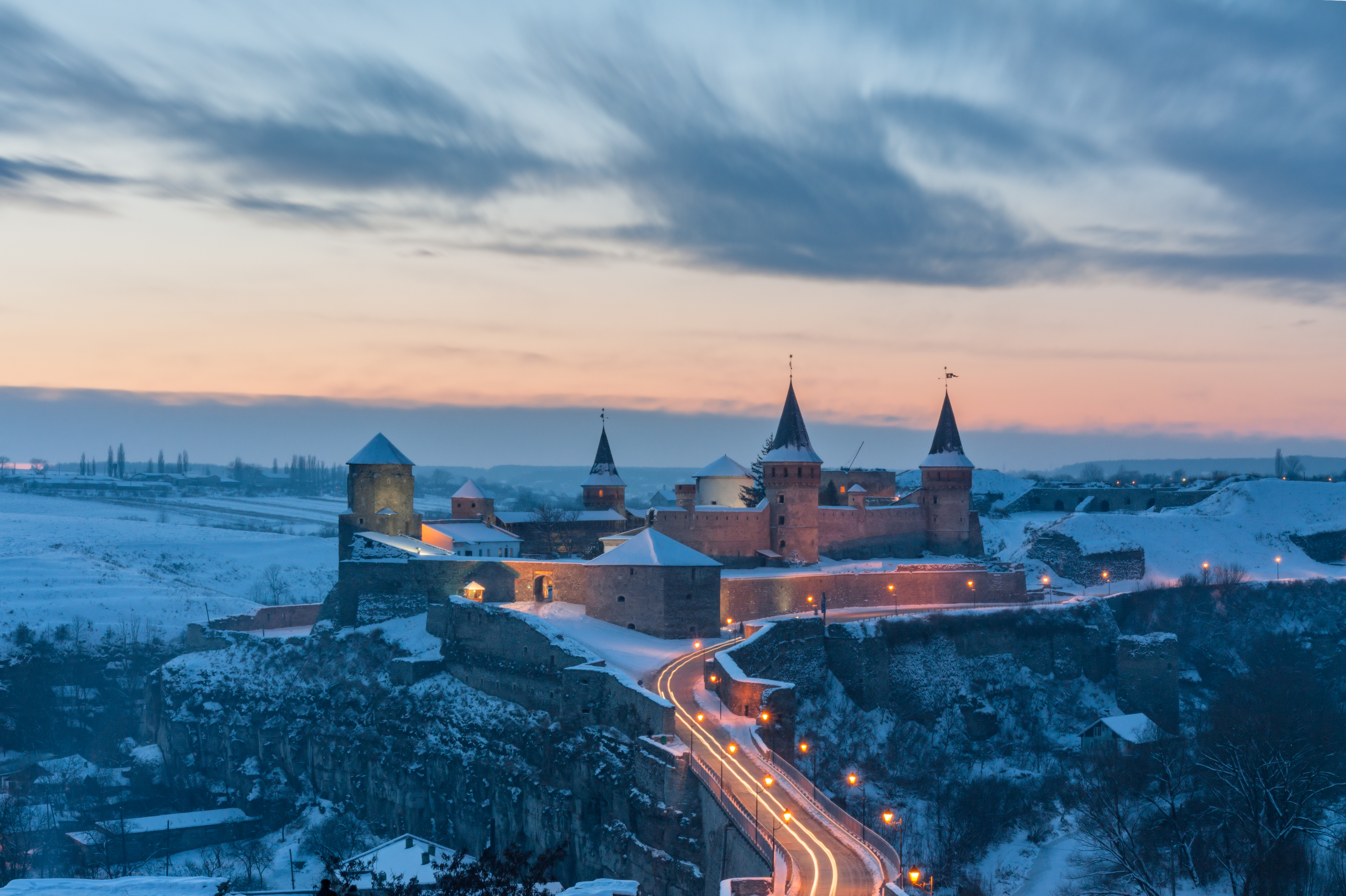 Lâu đài Kamianets-Podilskyi, một trong Bảy kỳ quan Ukraina
