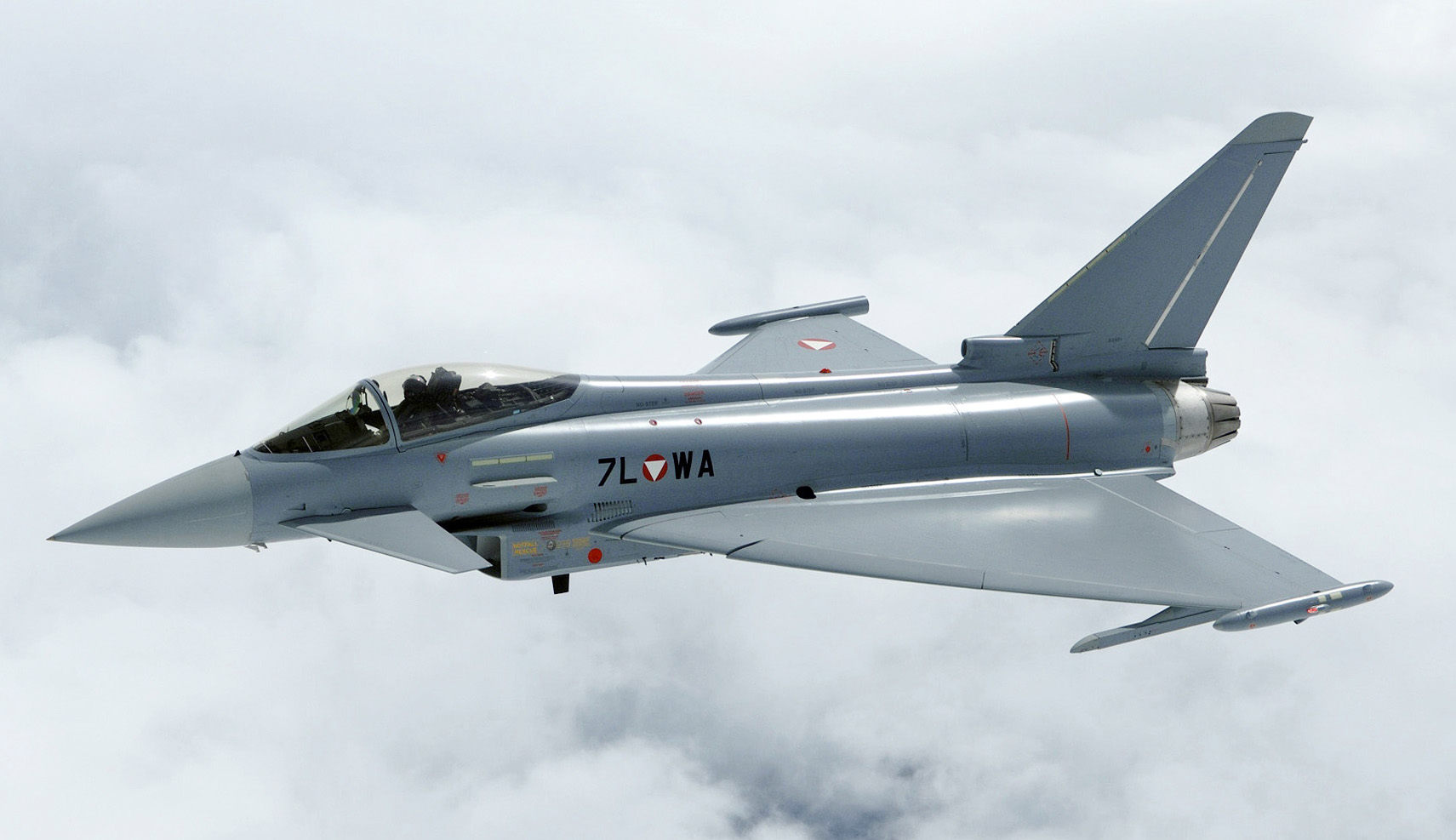 Pesawat pejuang Eurofighter Typhoon Tentera Udara Austria
