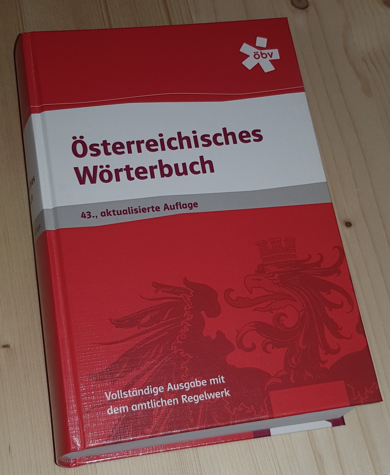 Versi sekolah edisi ke-43 Österreichisches Wörterbuch untuk bahasa Jerman Austria, 2018