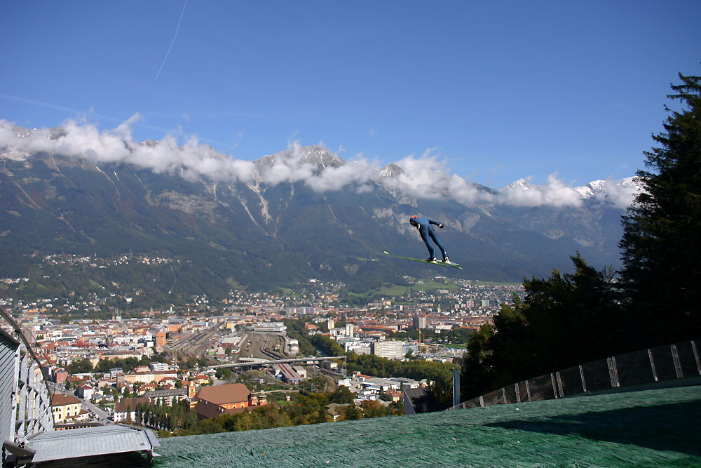 Innsbruck menjadi tuan rumah Sukan Olimpik Musim Dingin 1964 dan 1976, serta Sukan Olimpik Remaja Musim Sejuk 2012, yang pertama dalam sejarah.