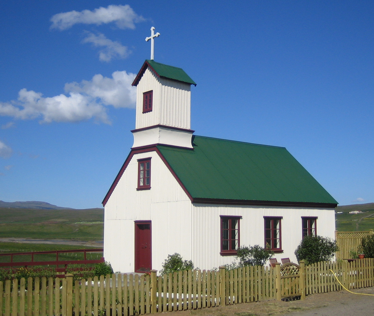 Sebuah gereja di barat laut Iceland