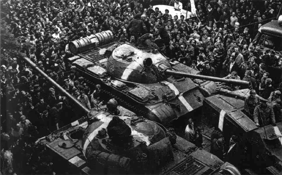 Praha selama Invasi Pakta Warsawa ke Cekoslowakia tahun 1968