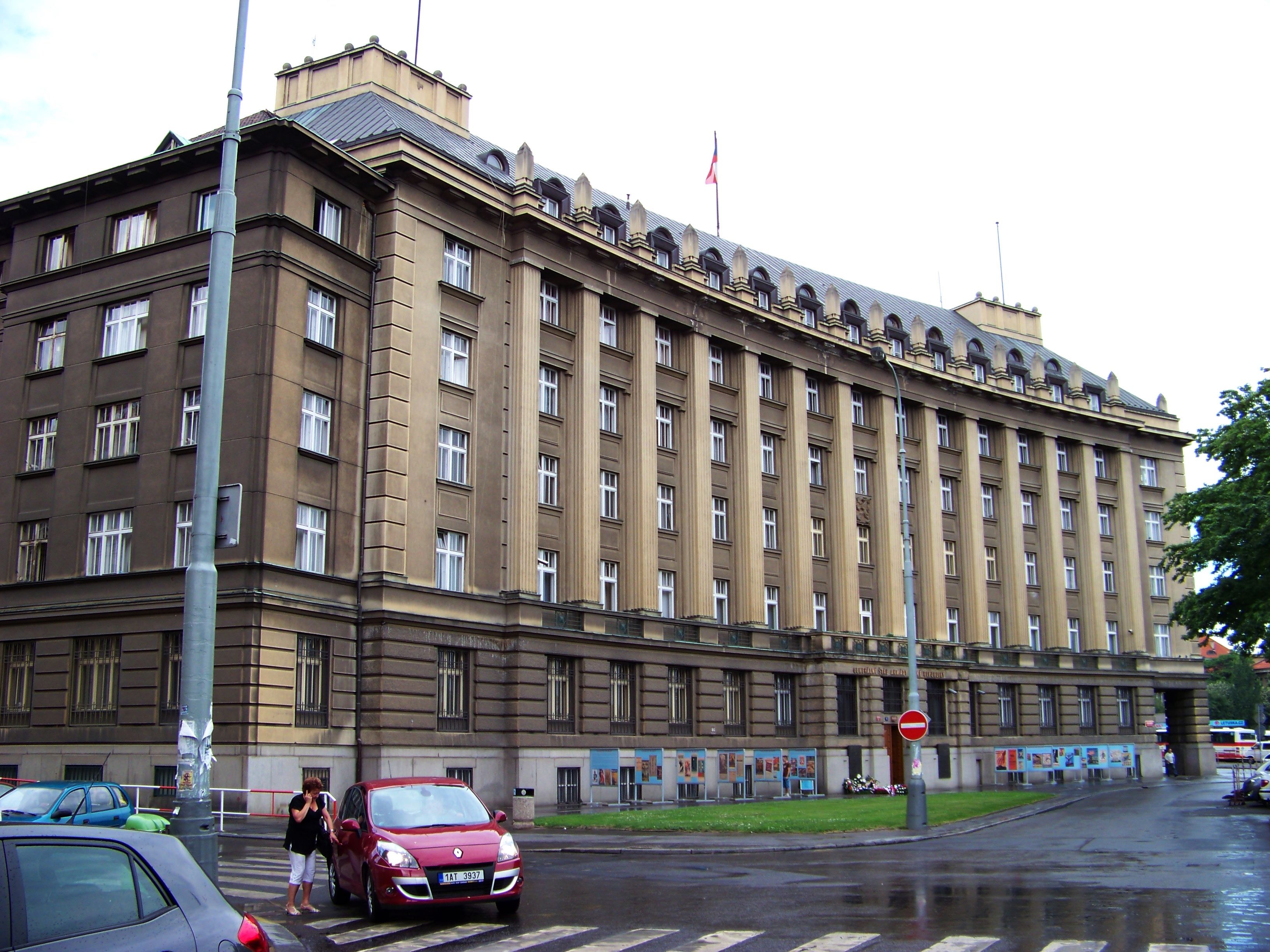 Staf Umum Angkatan Bersenjata Republik Ceko di Praha.