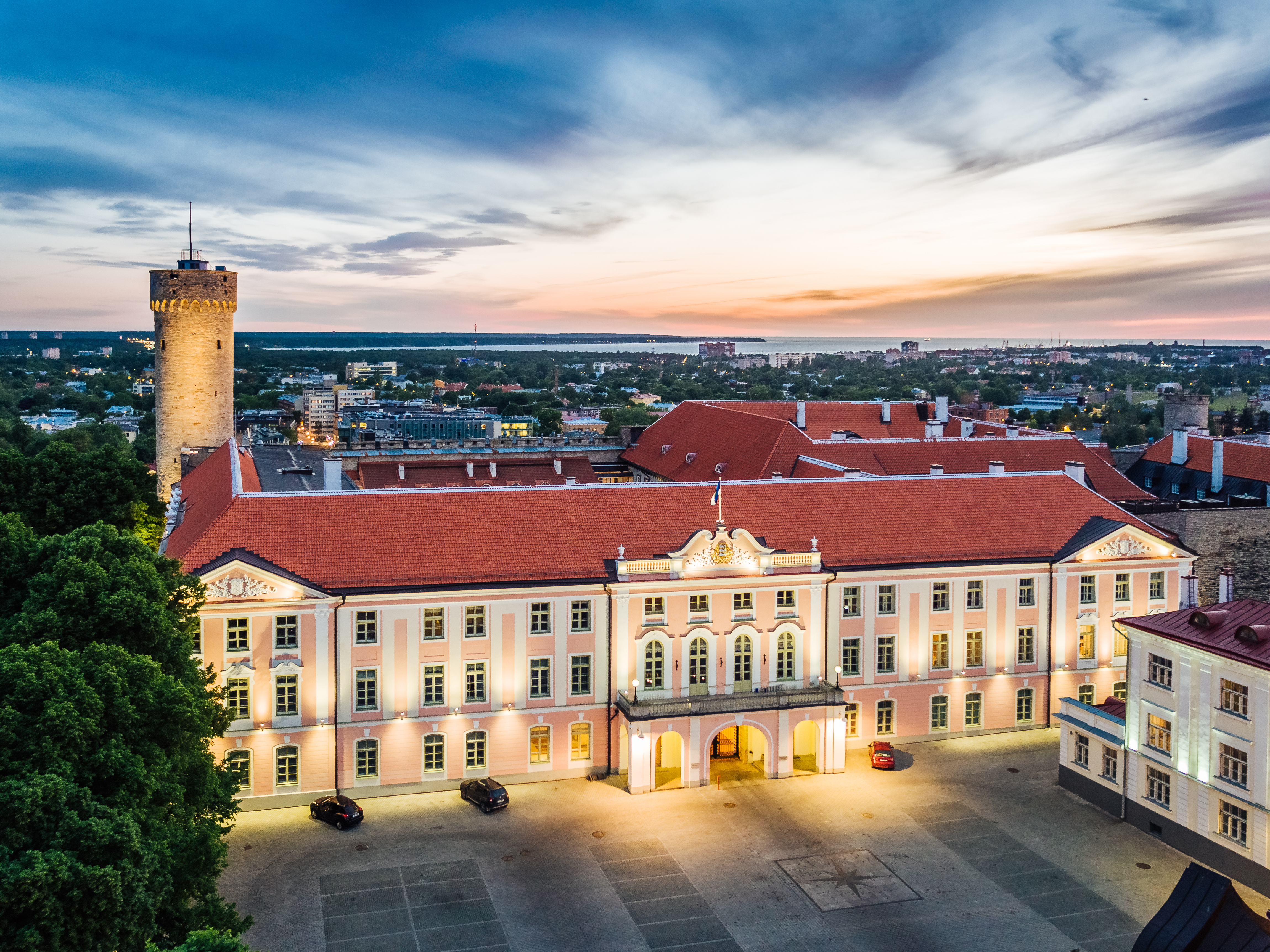 Tempat duduk Parlimen Estonia di Istana Toompea