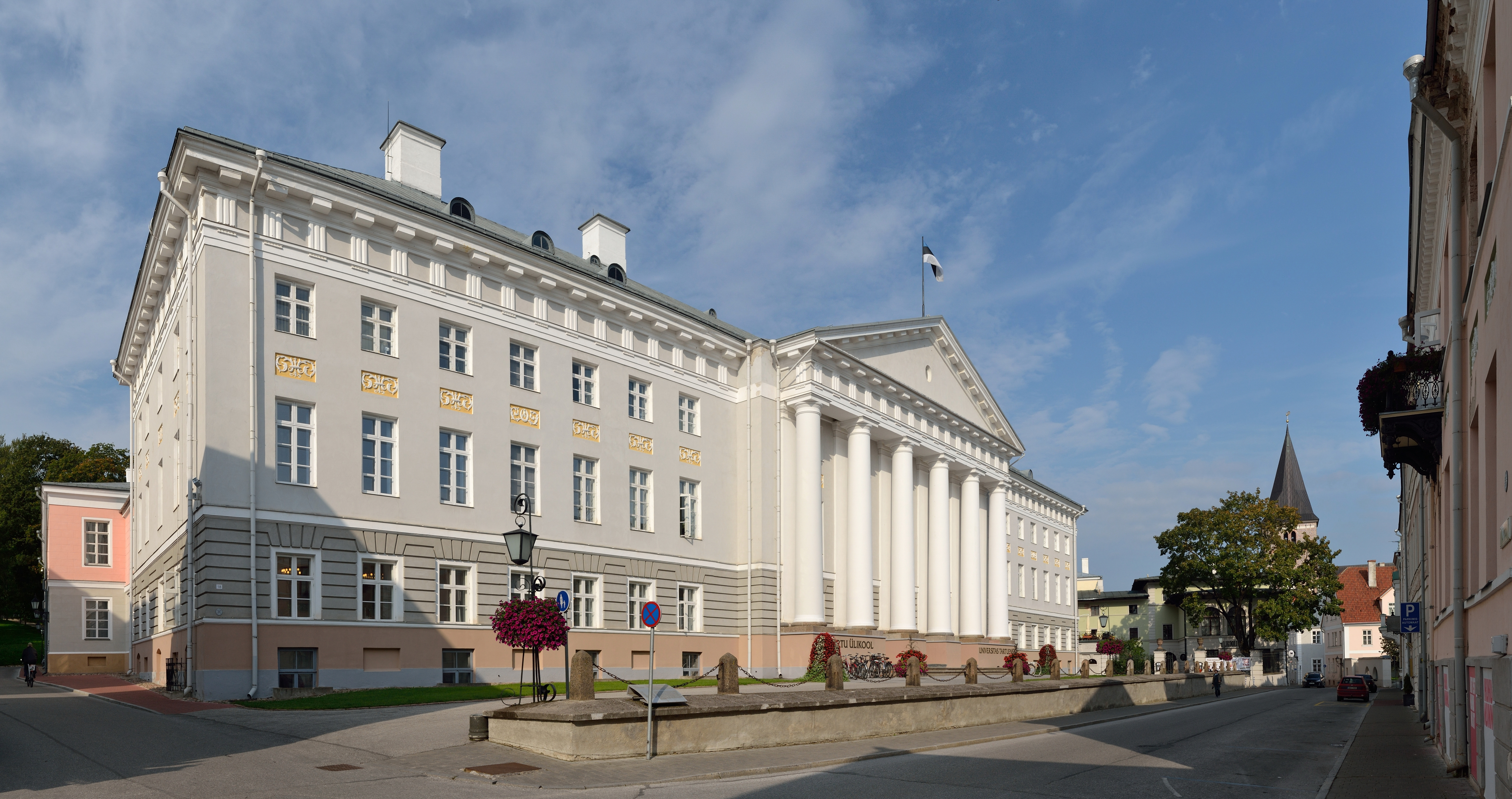 Universiti Tartu ialah salah sebuah universiti tertua di Eropah Utara dan universiti bertaraf tertinggi di Estonia.