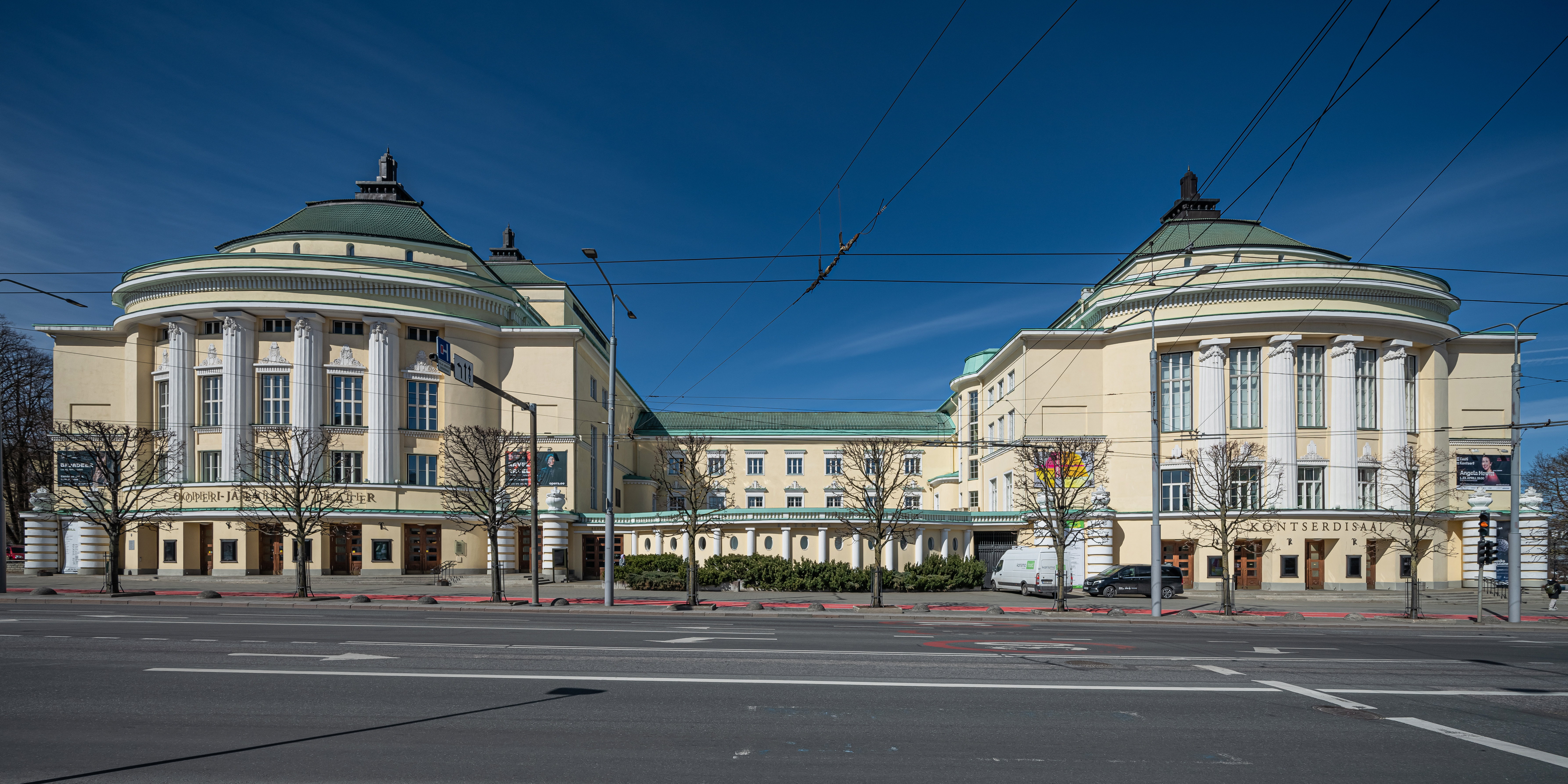 Teater Estonia di Tallinn menempatkan Opera Nasional Estonia dan Orkestra Simfoni Nasional Estonia.