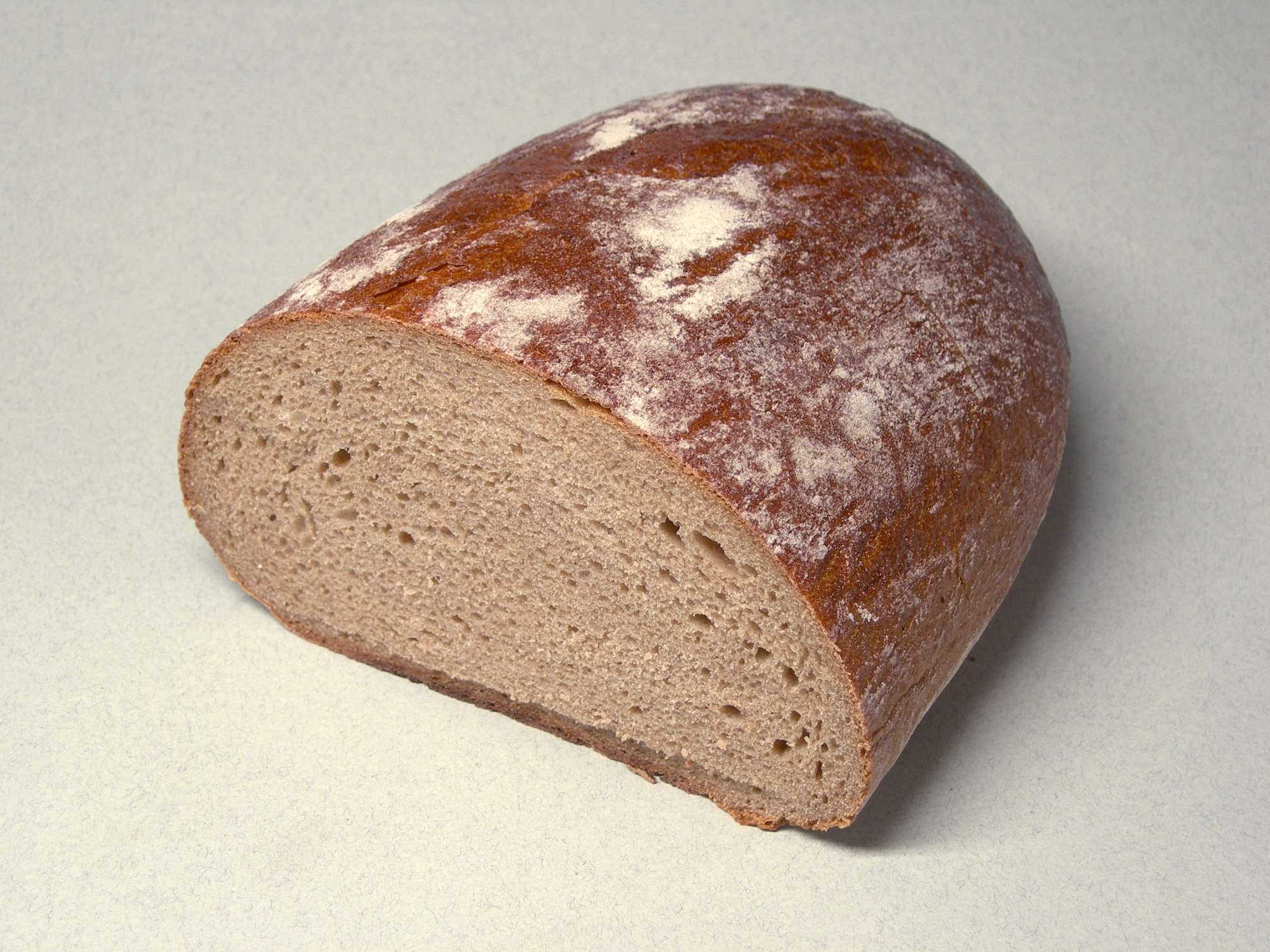 Separuh roti rai