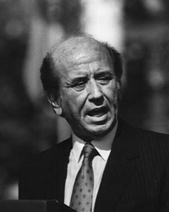 Presiden Carlos Andrés Pérez telah dipecat atas tuduhan rasuah pada tahun 1993.