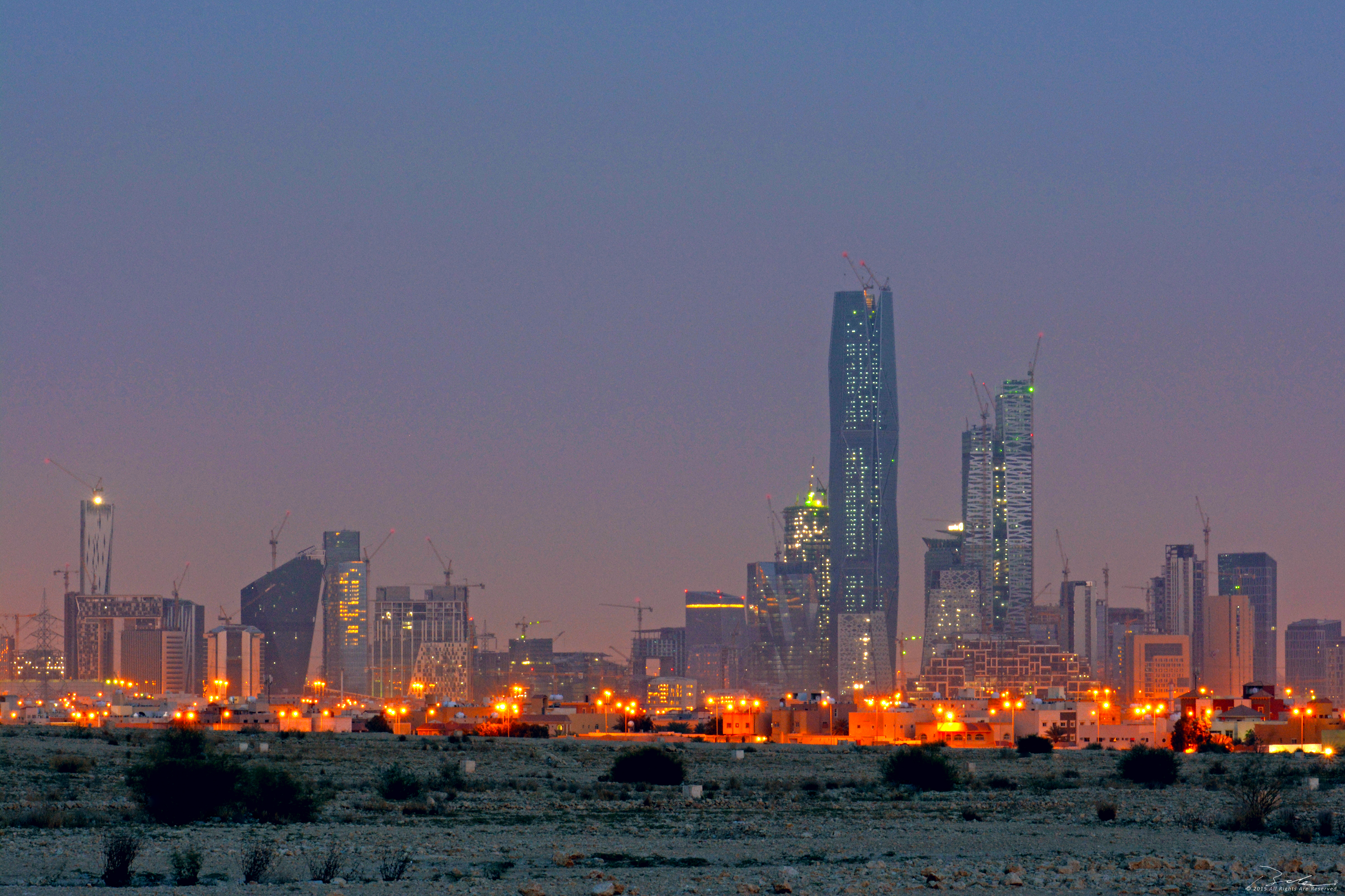 Distrik Keuangan Raja Abdullah adalah salah satu pusat investasi terbesar di Timur Tengah, yang terletak di Riyadh.