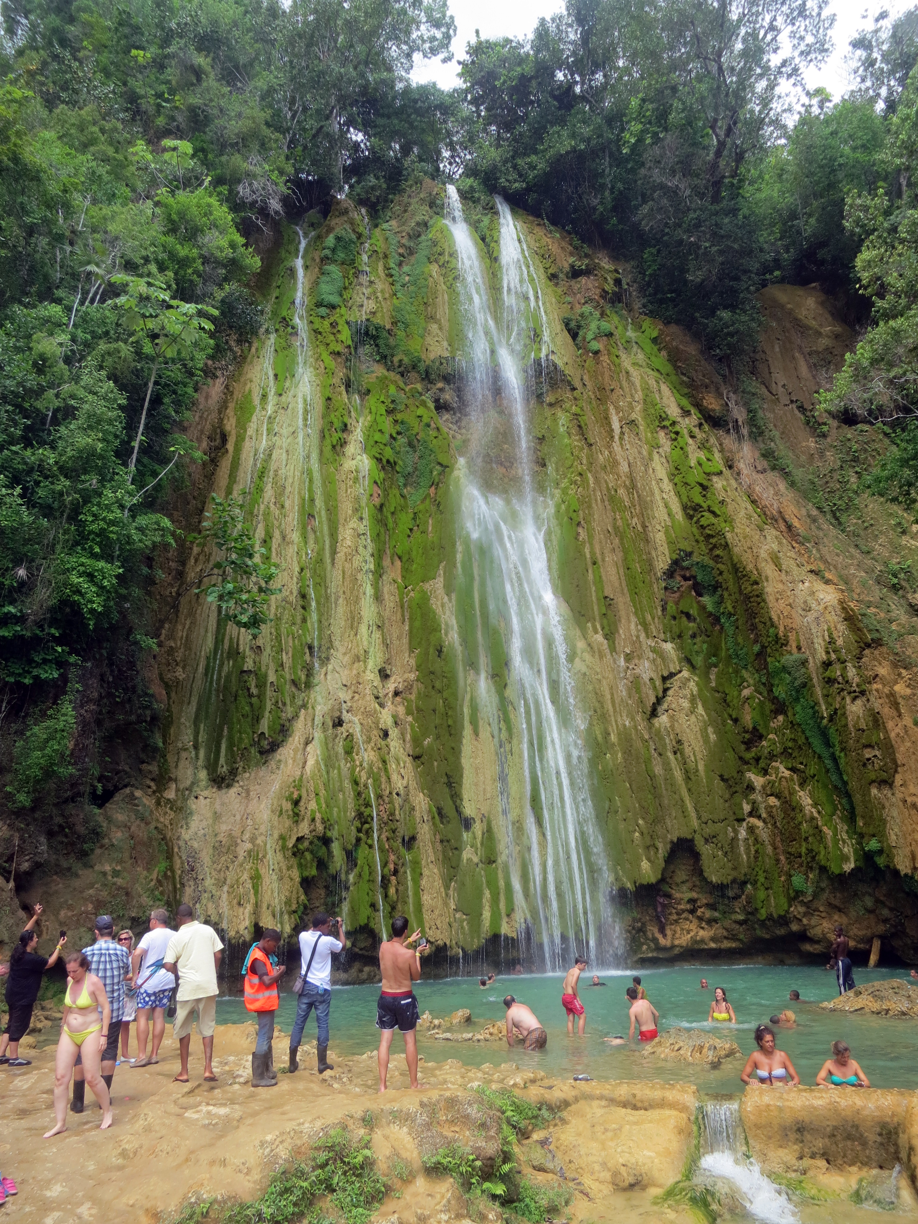 Thác Salto del Limón, một trong nhiều thác nước trên khắp Cộng hòa Dominica
