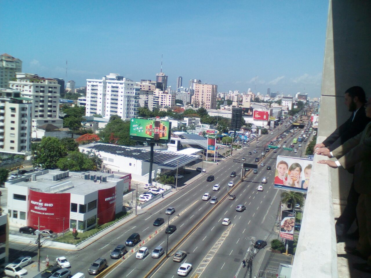 Đại lộ 27 de Febrero ở Santo Domingo.