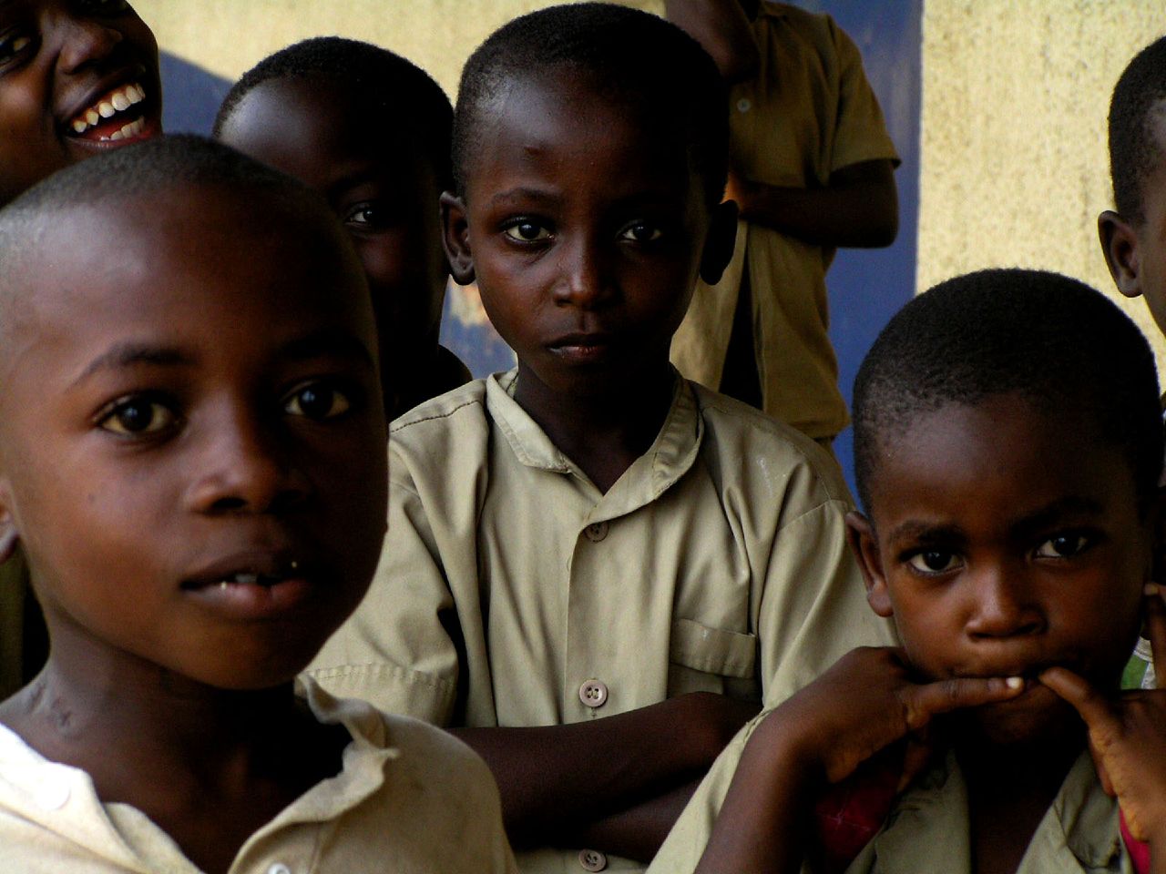 Kanak-kanak di Bujumbura, Burundi