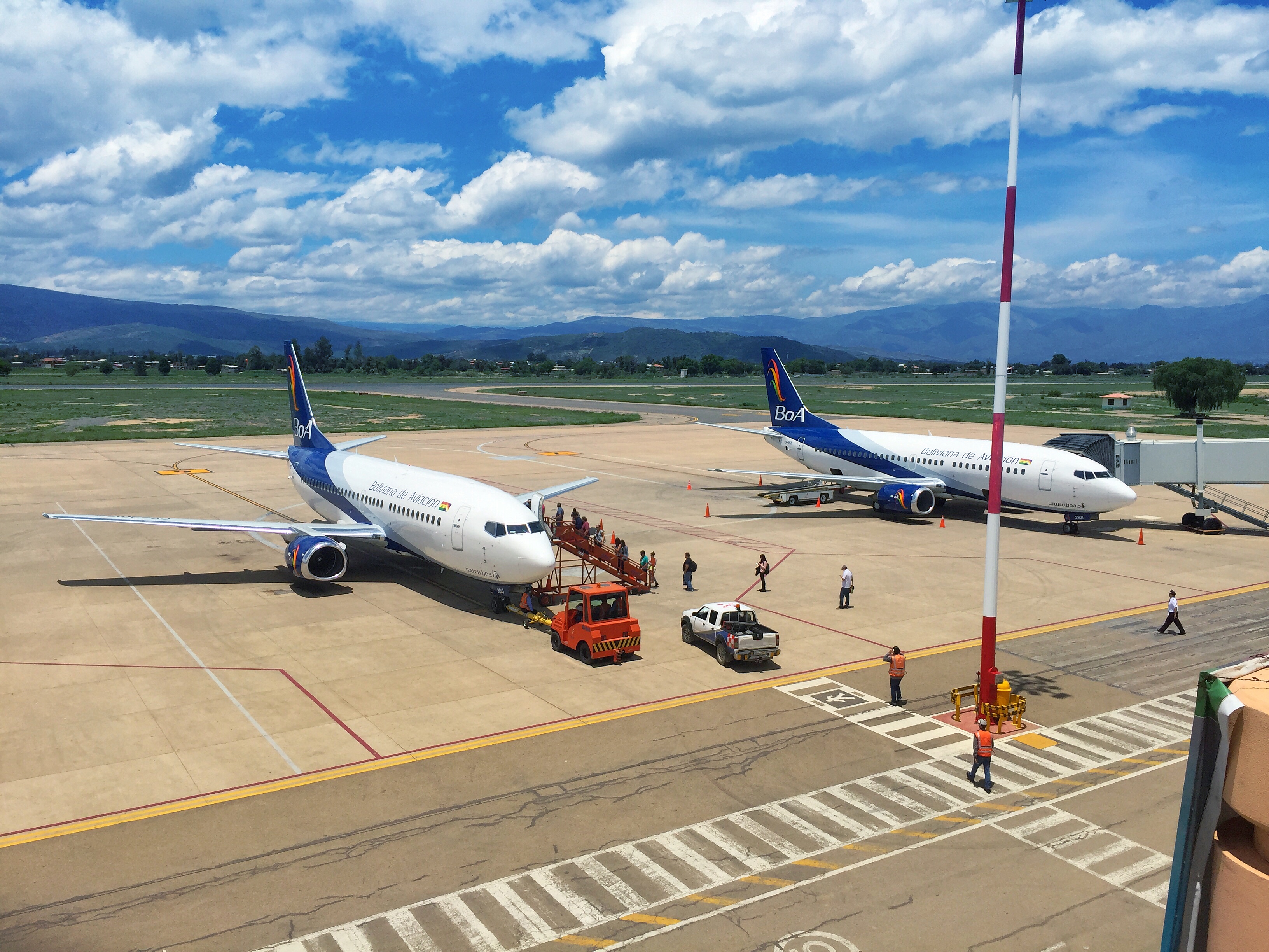 Boliviana de Aviación (BoA) ialah sebuah syarikat milik kerajaan dan syarikat penerbangan terbesar negara. Dua buah pesawat BoA Boeing 737-300 diletakkan di Lapangan Terbang Antarabangsa Jorge Wilstermann.
