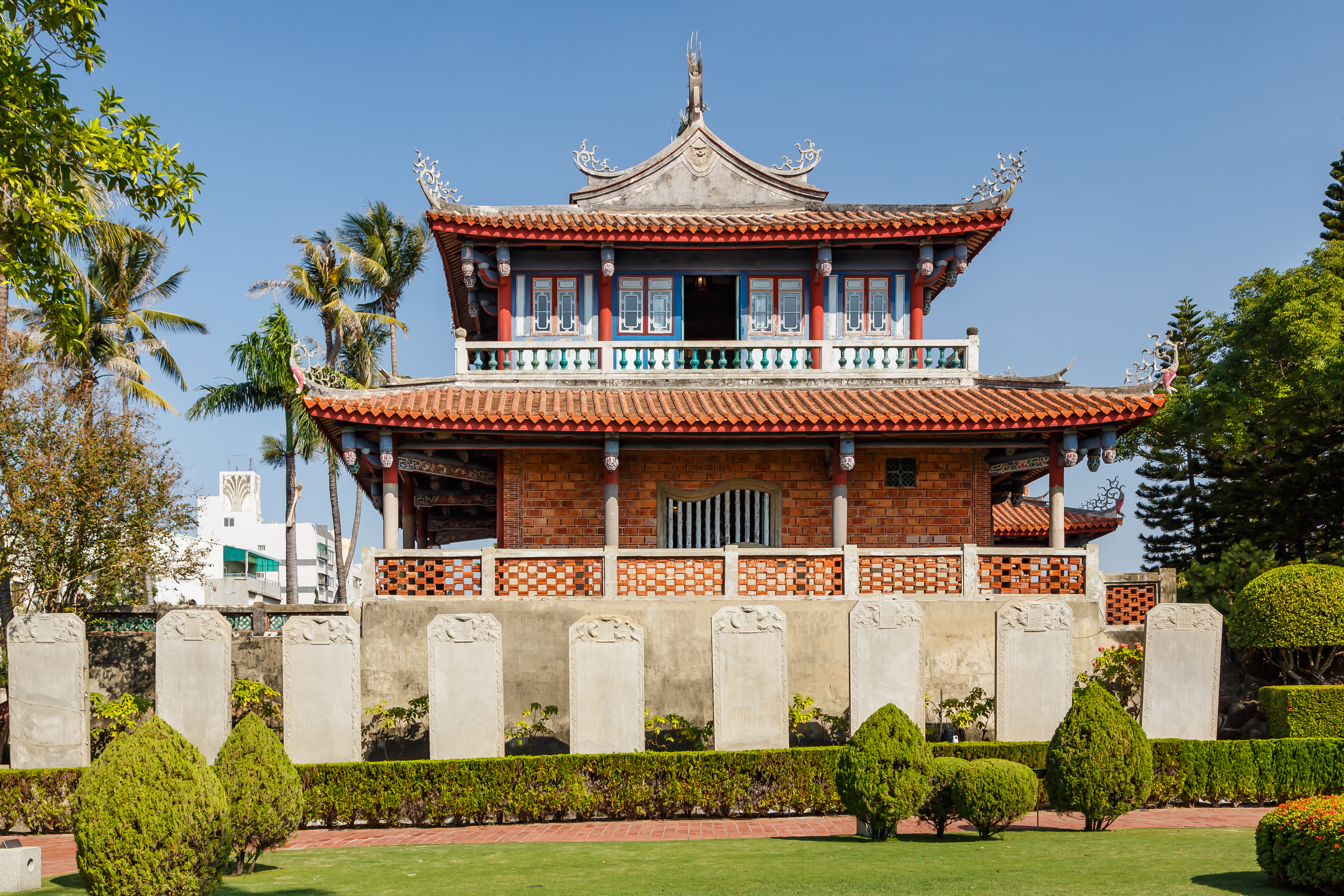 Menara Chihkan, asalnya dibina sebagai Kubu Provintia oleh Belanda, telah dibina semula di bawah pemerintahan Qing.