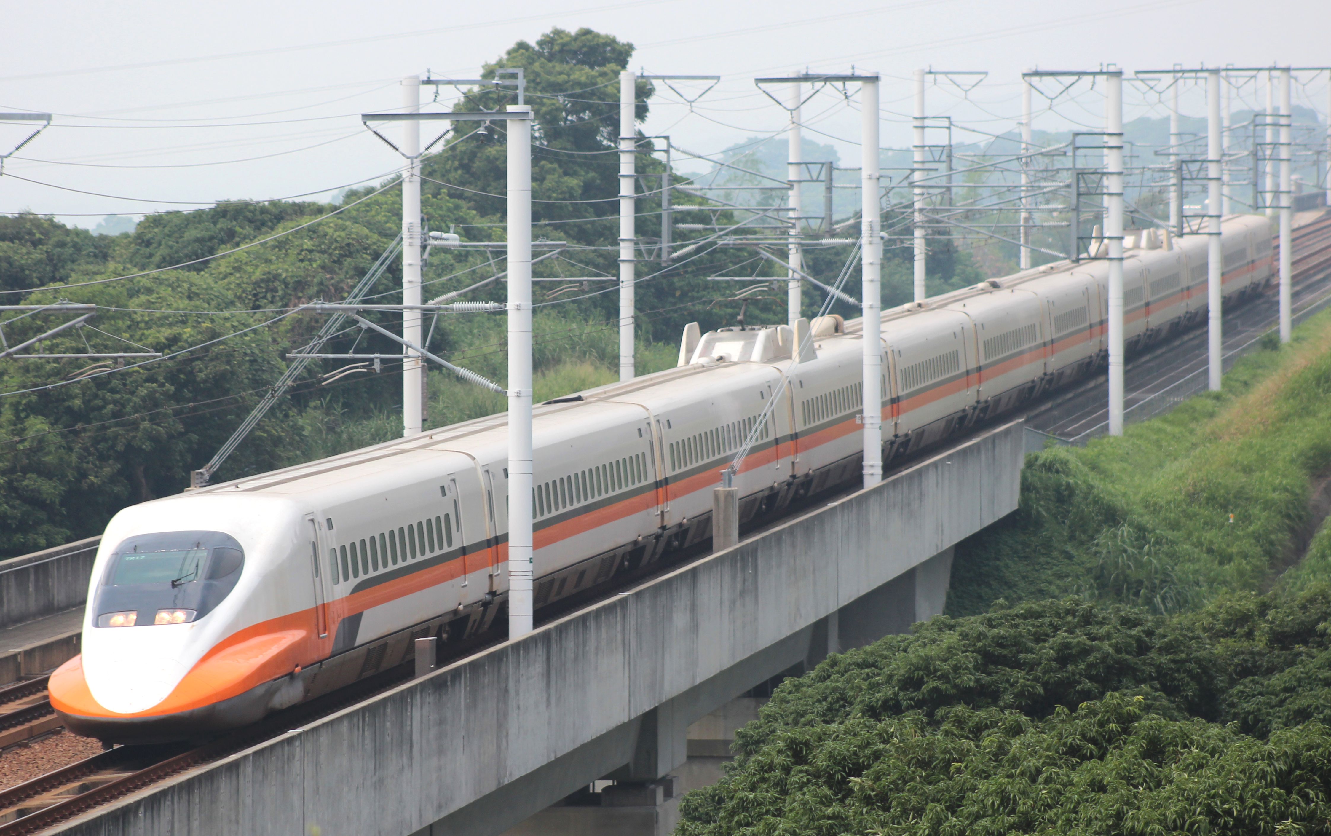 Kereta Api Berkelajuan Tinggi Taiwan (2013)
