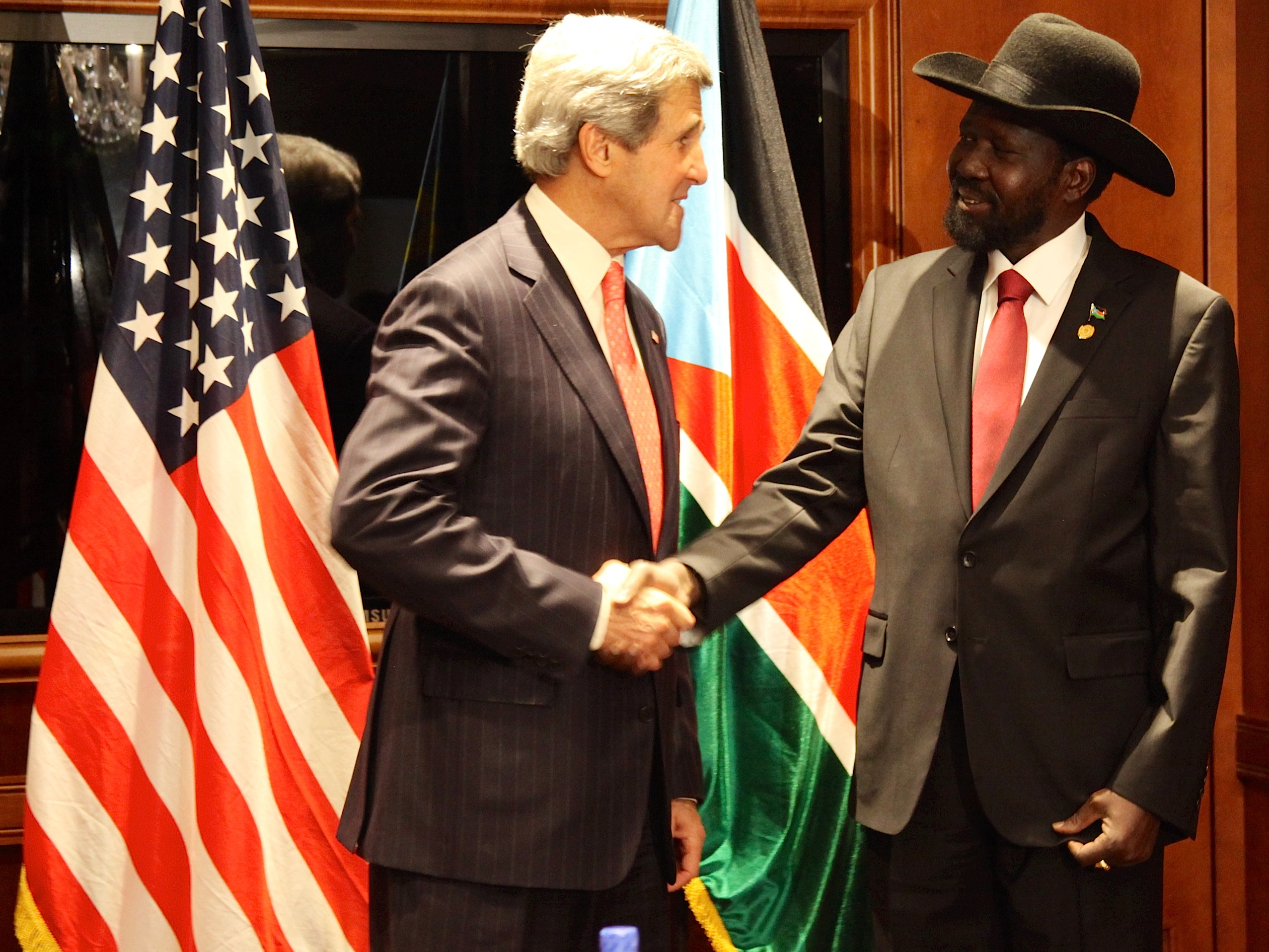 Setiausaha Negara A.S. John Kerry bertemu dengan Presiden Salva Kiir, 26 Mei 2013.