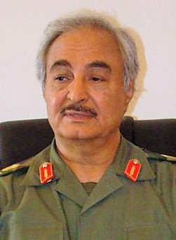 Khalifa Haftar, ketua Tentera Kebangsaan Libya, salah satu puak utama dalam perang saudara 2014